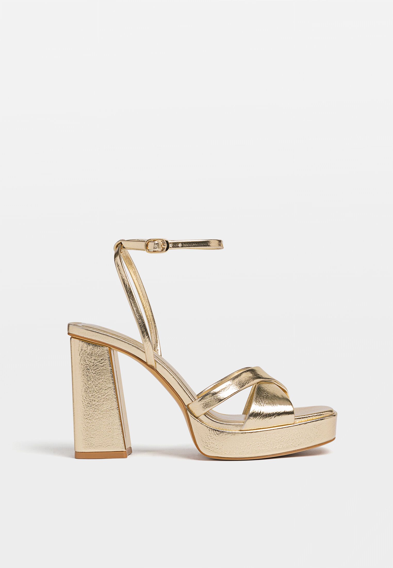 sandalias de tacón con plataforma de Zara, Stradivarius y