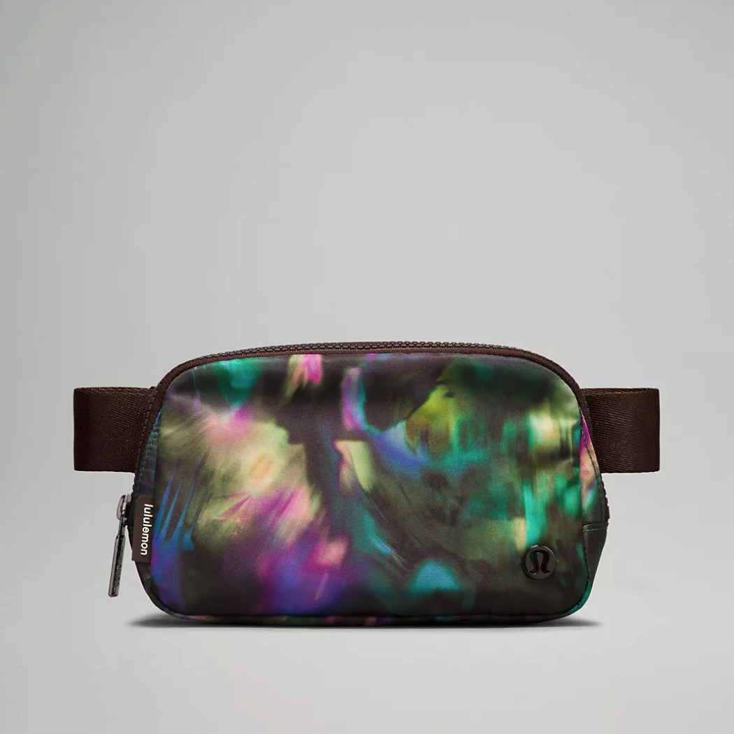 Lululemon's Everywhere Belt Bag Just Dropped in New Summer Colors Lululemon's Everywhere Belt Bag Just Dropped in New Summer Colors
