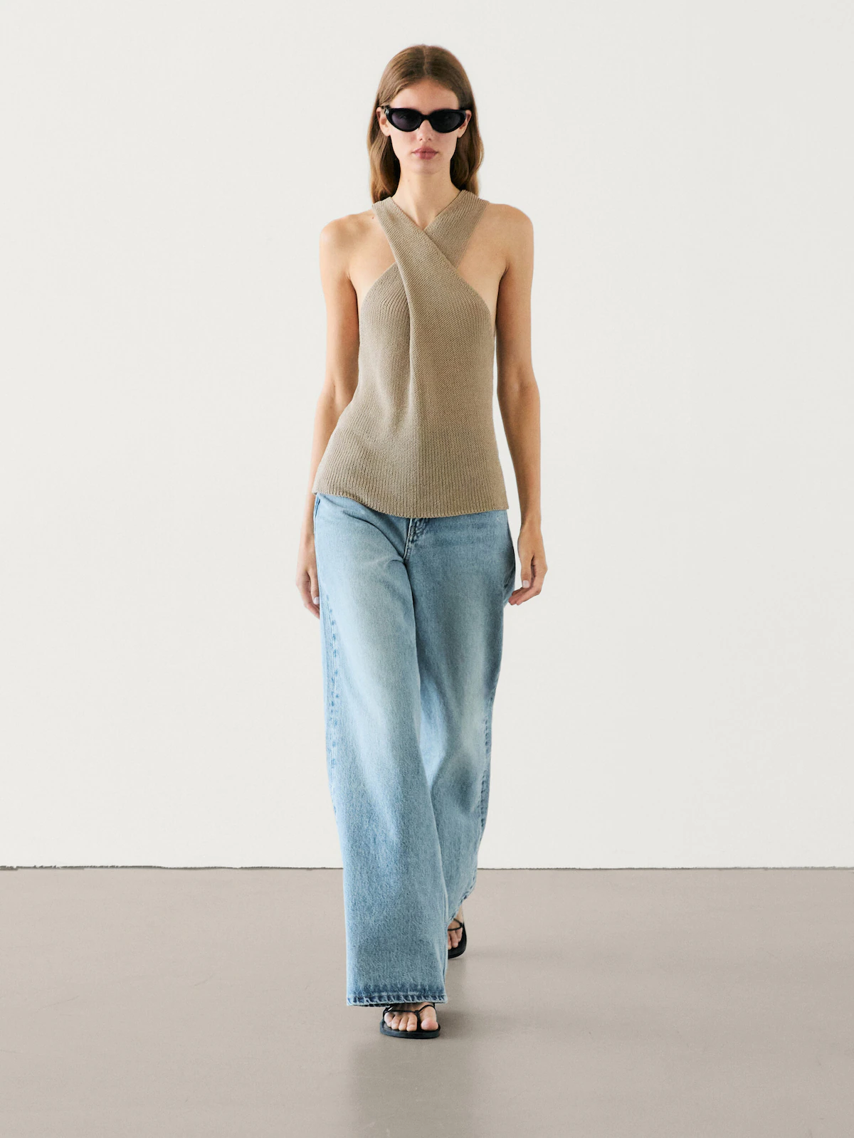 11 tops preciosos de Zara, Stradivarius y Pull Bear con los que