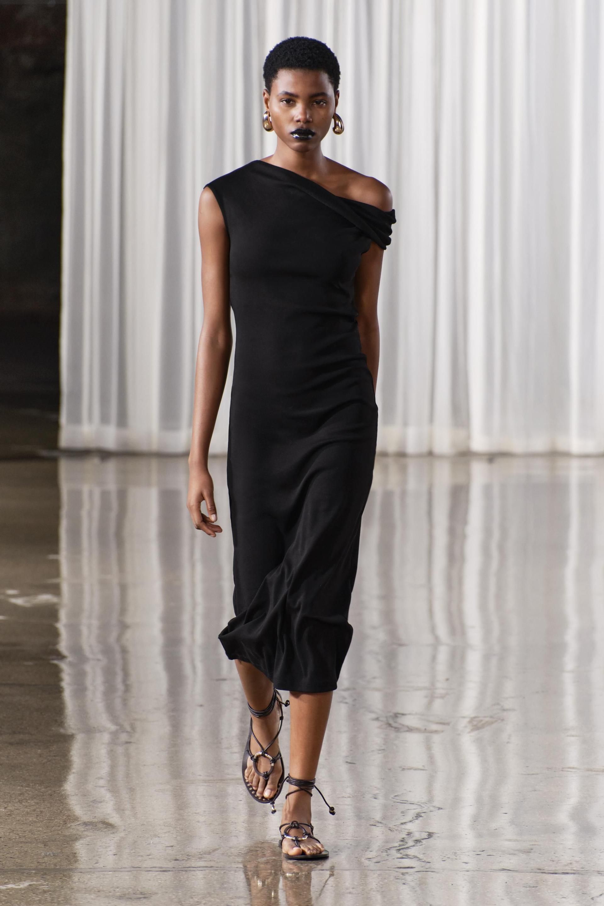 Zapatos Outfit Vestido Largo Negro Casual Look Vestido Vestido