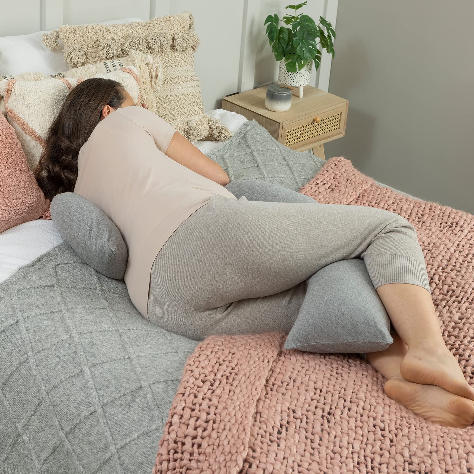 10 best pregnancy pillows to make sleeping more comfy