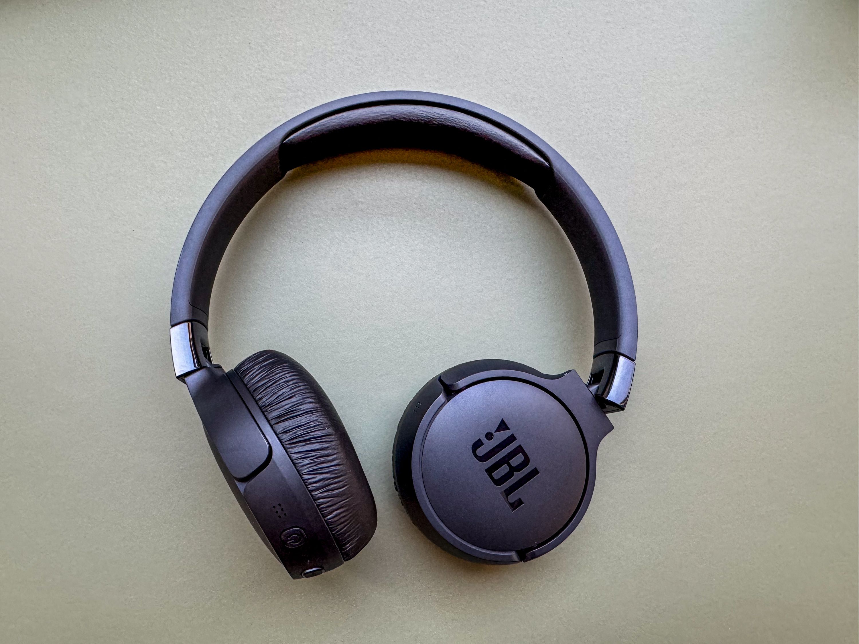 Bluetooth Headphones Best Over Ear Headphones Under 50 Dollars Jbl