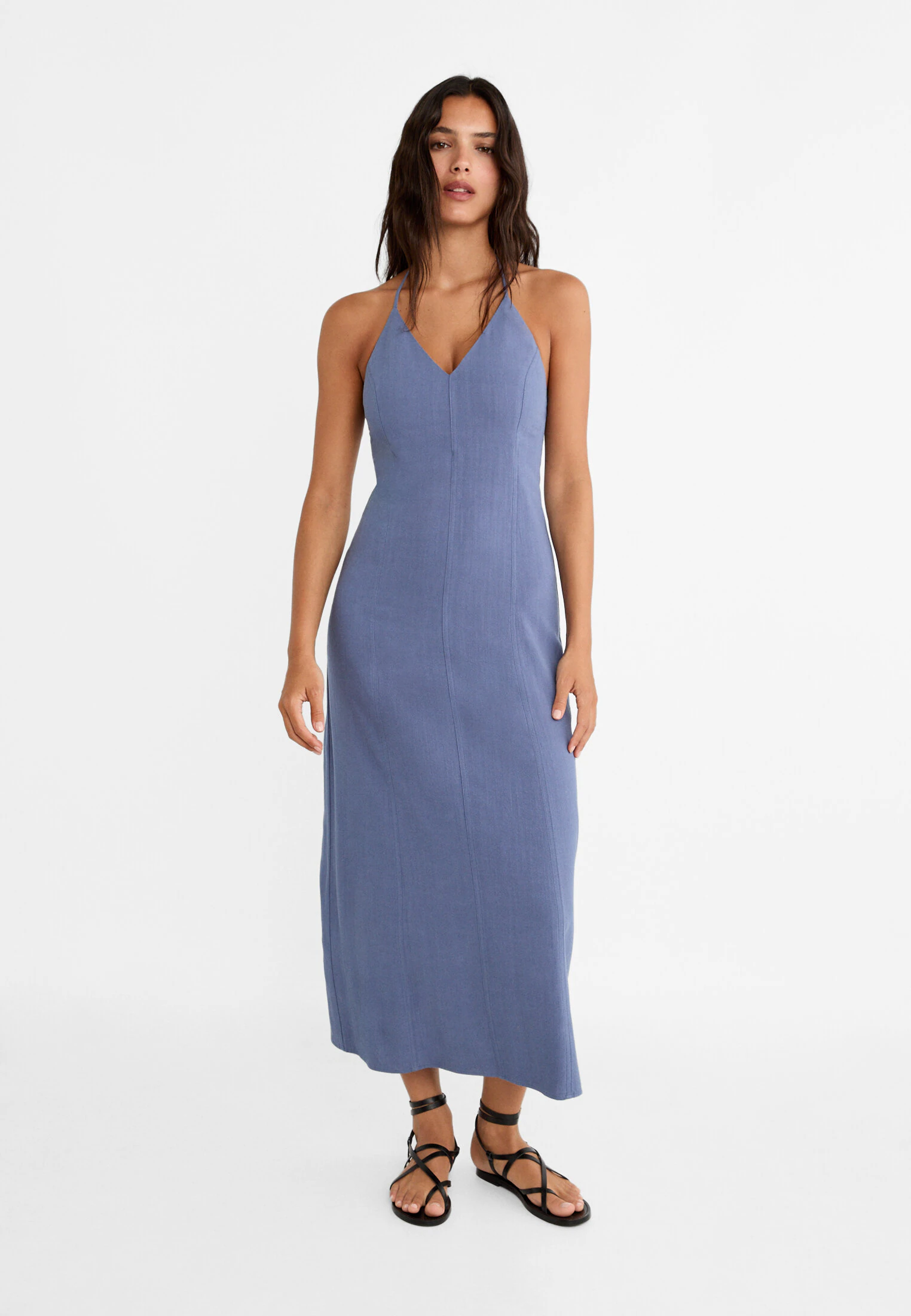 10 monos y vestidos fluidos de Zara, Stradivarius y Pull Bear