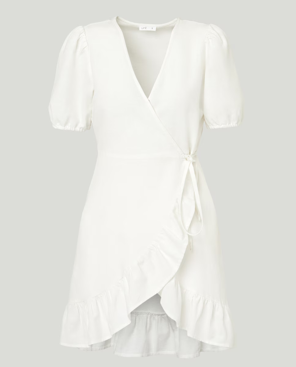 Las rebajas de Hipercor venden por 16€ sus vestidos y monos estrella