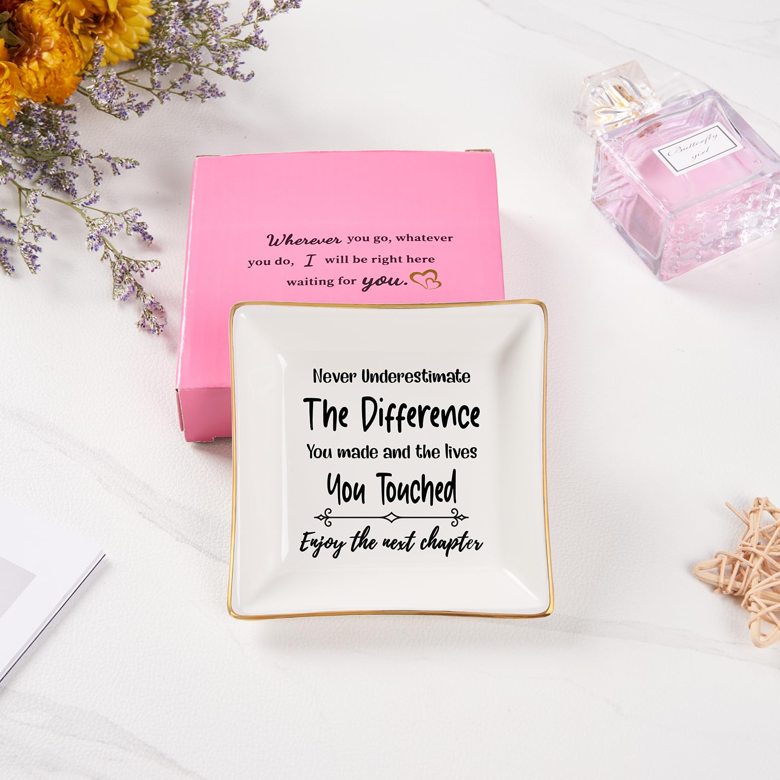 28 Classy and Unique Retirement Gift Ideas 2025