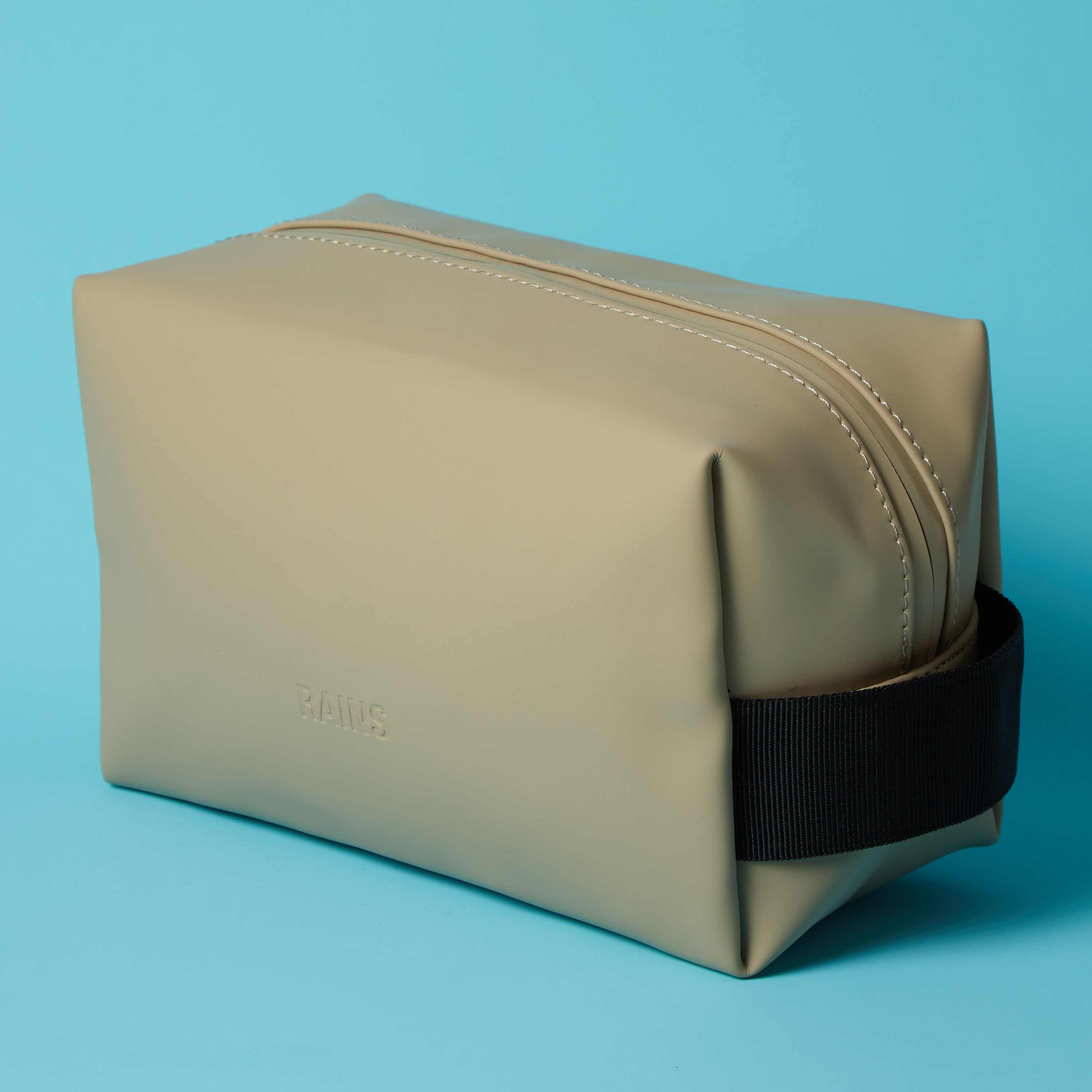 Best Men's Toiletry Bags and Dopp Kitts 2024, Tested by Editors