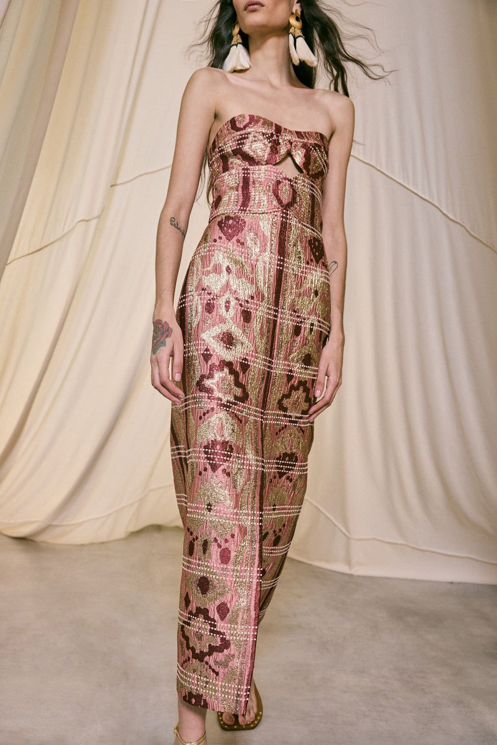 Meghan Markle Owns Two Versions of This Johanna Ortiz Dress Meghan Markle Owns Two Versions of This Johanna Ortiz Dress