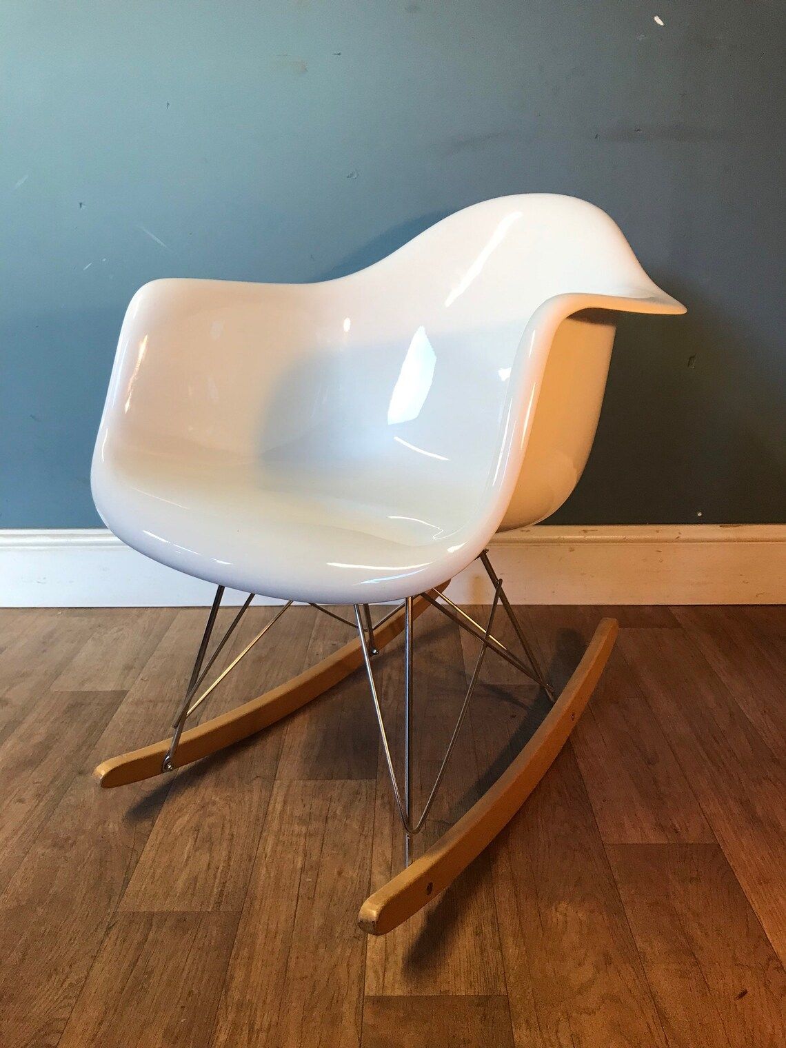 Ikea Eames Rocking Chair 10 Stylish Rocking Chairs To Curl Up In