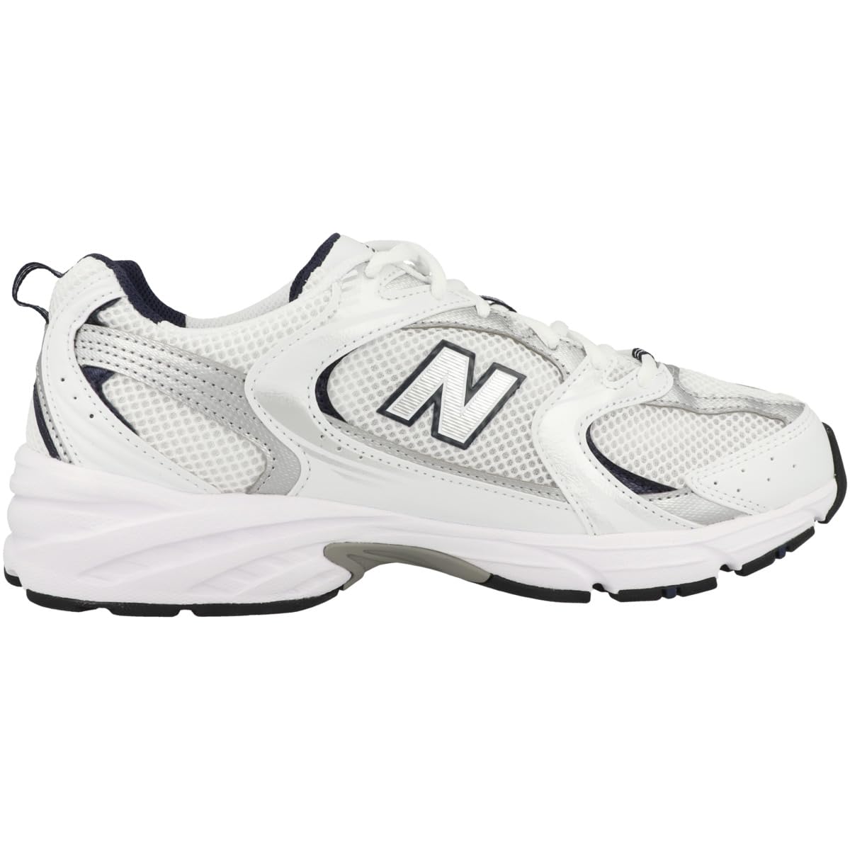 Nuria Roca tiene las zapatillas New Balance tendencia del 2025