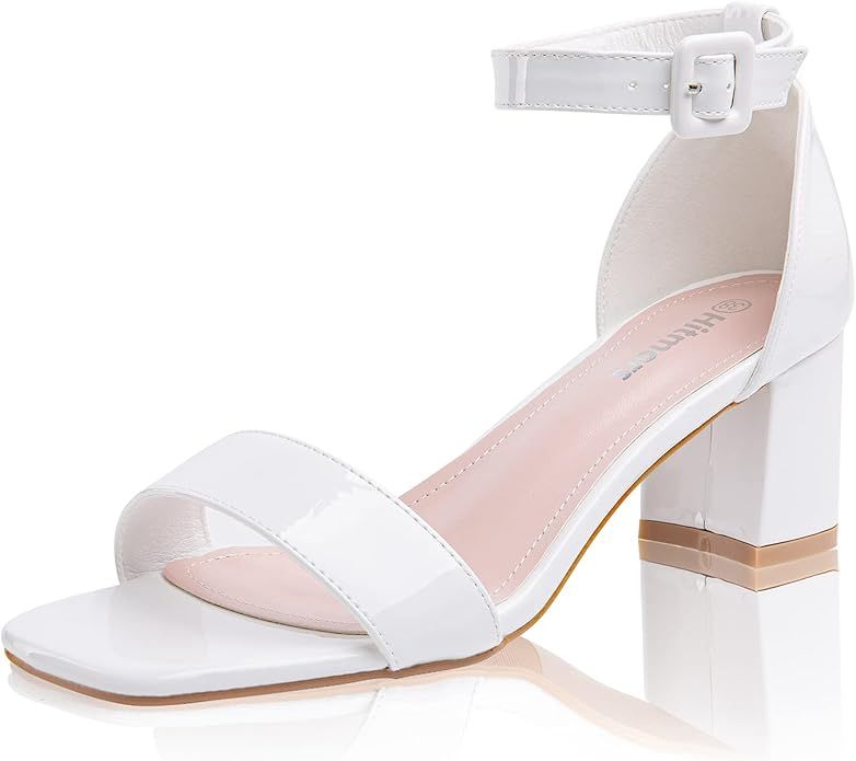 La reina Letizia vuelve a la rutina con el look perfecto de