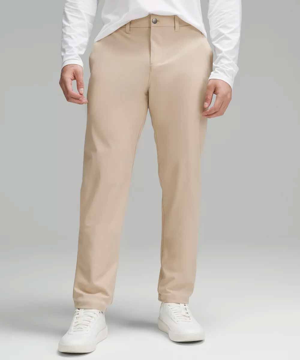 pantalones chinos para hombre que son cómodos y no se arrugan