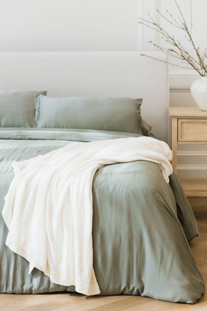 Cozy Earth Warehouse Sale: Save Up to 70% on Bedding and More