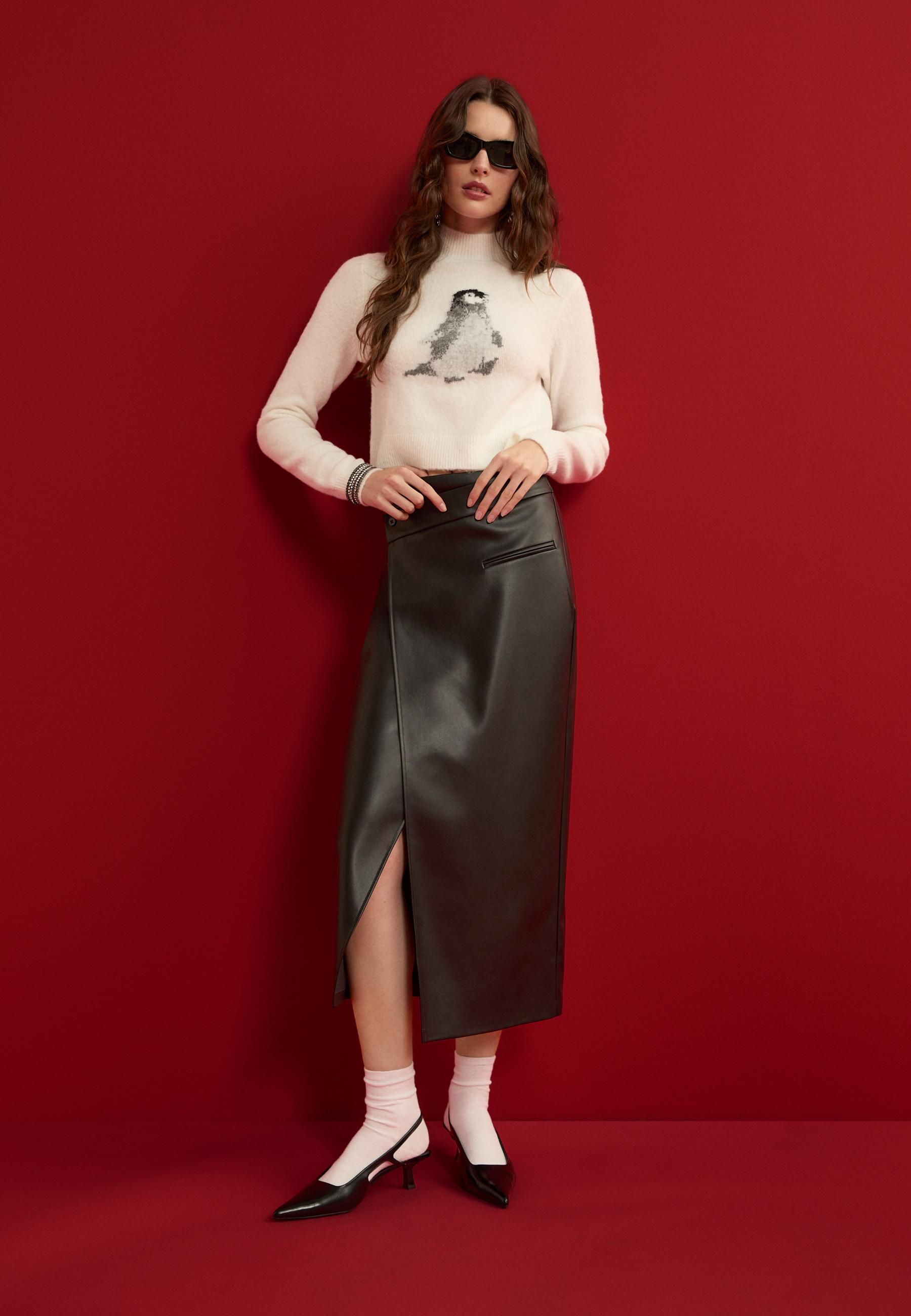 Cosmopolitan Falda Midi Piel Stradivarius Cosmopolitan Falda Midi