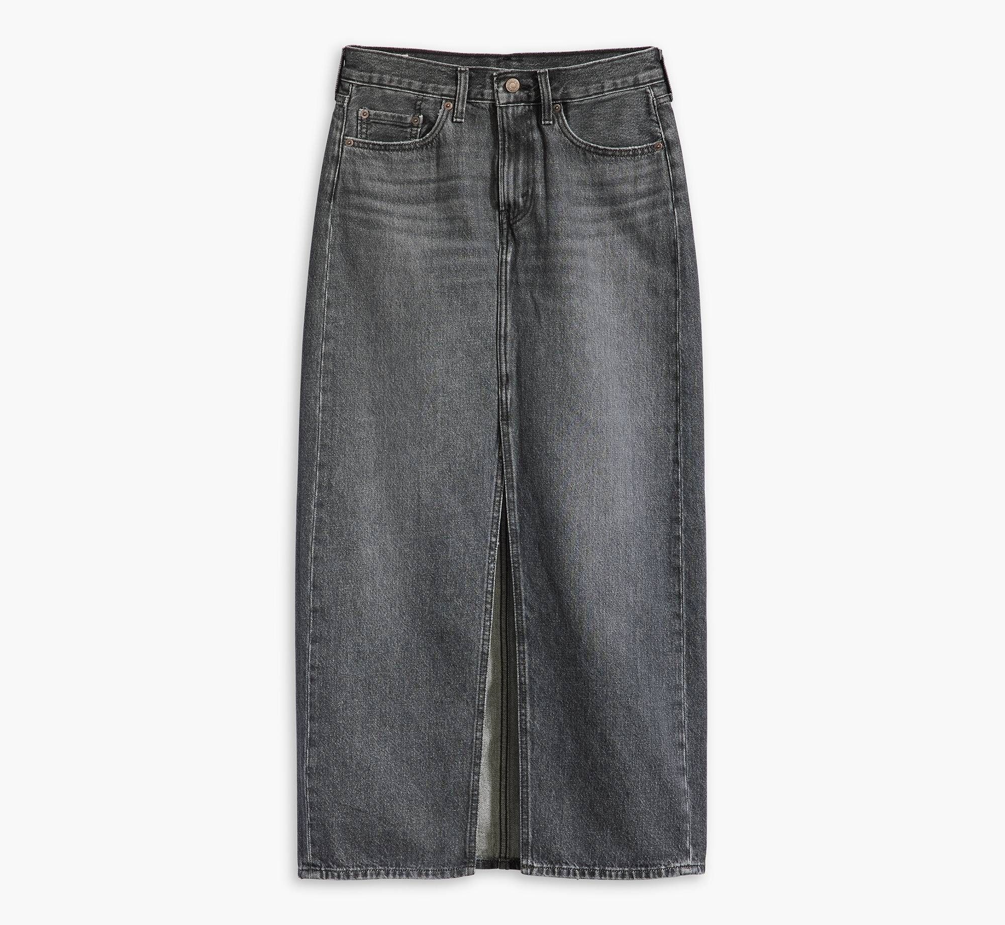 Ashley Graham's Denim Skirt Has a Thigh-High Leg Slit