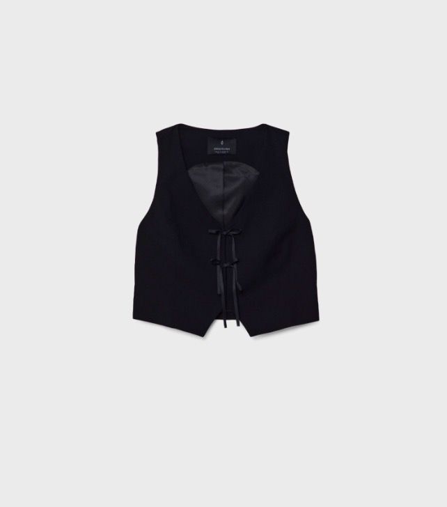 10 conjuntos de chaleco y pantalón de Zara, Mango o Lefties que