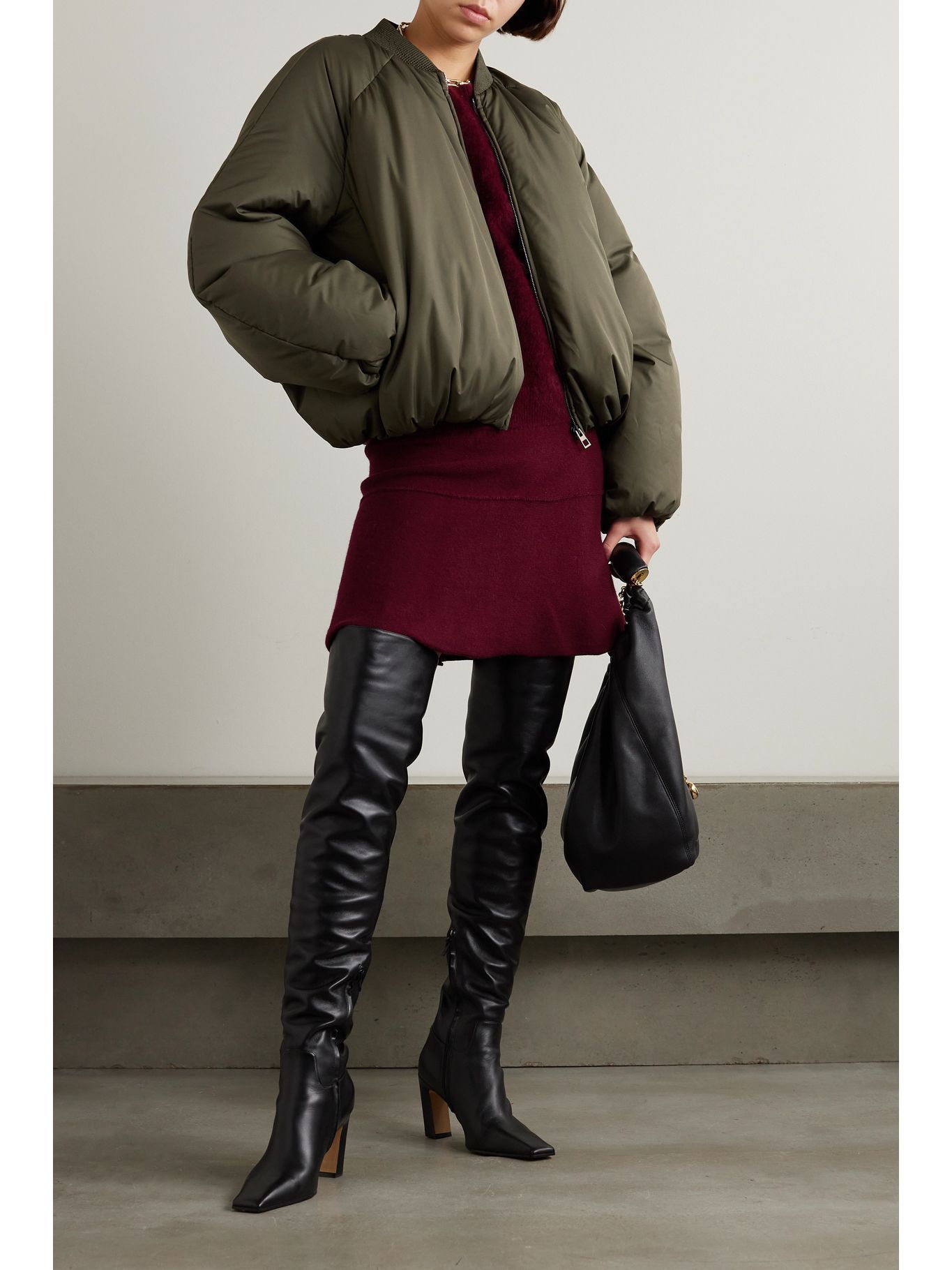 Kendall Jenner Inspires Hilarious Fashion Meme With Ludicrously