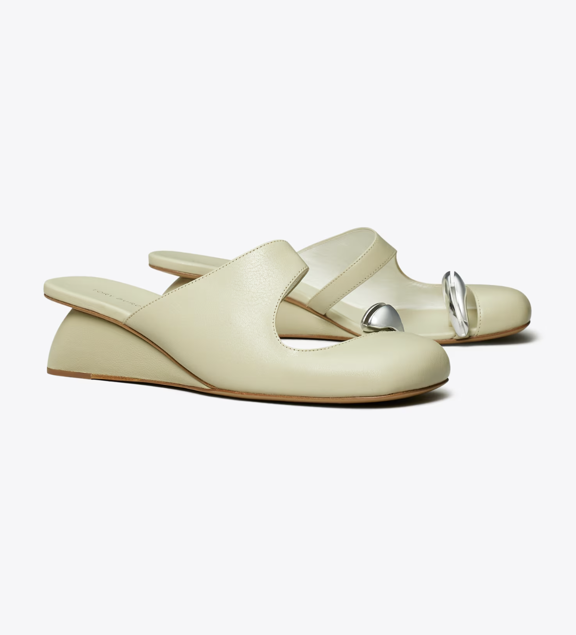 Tory Burch スエードヒール 25、5cm Tory Burch スエードヒール 25、5cm