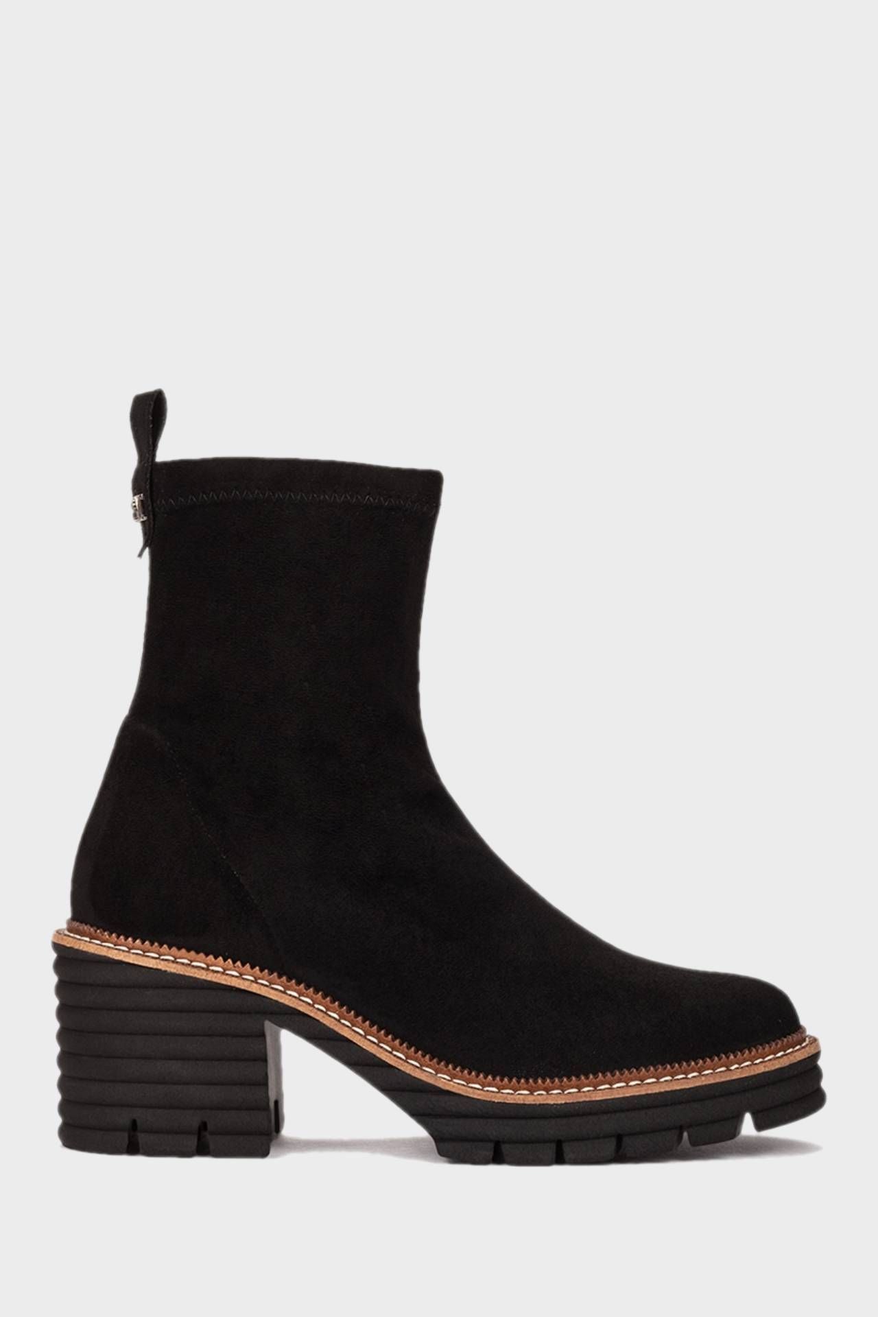 12 botas con suela track para las que buscan un calzado