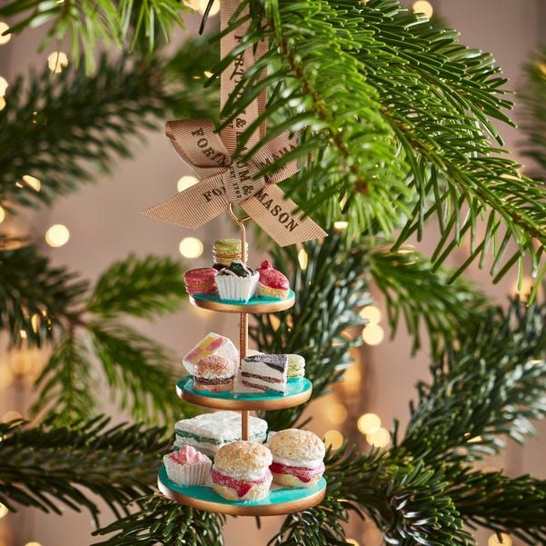 Decorating Tips From The Woman Behind Fortnum's Christmas Window