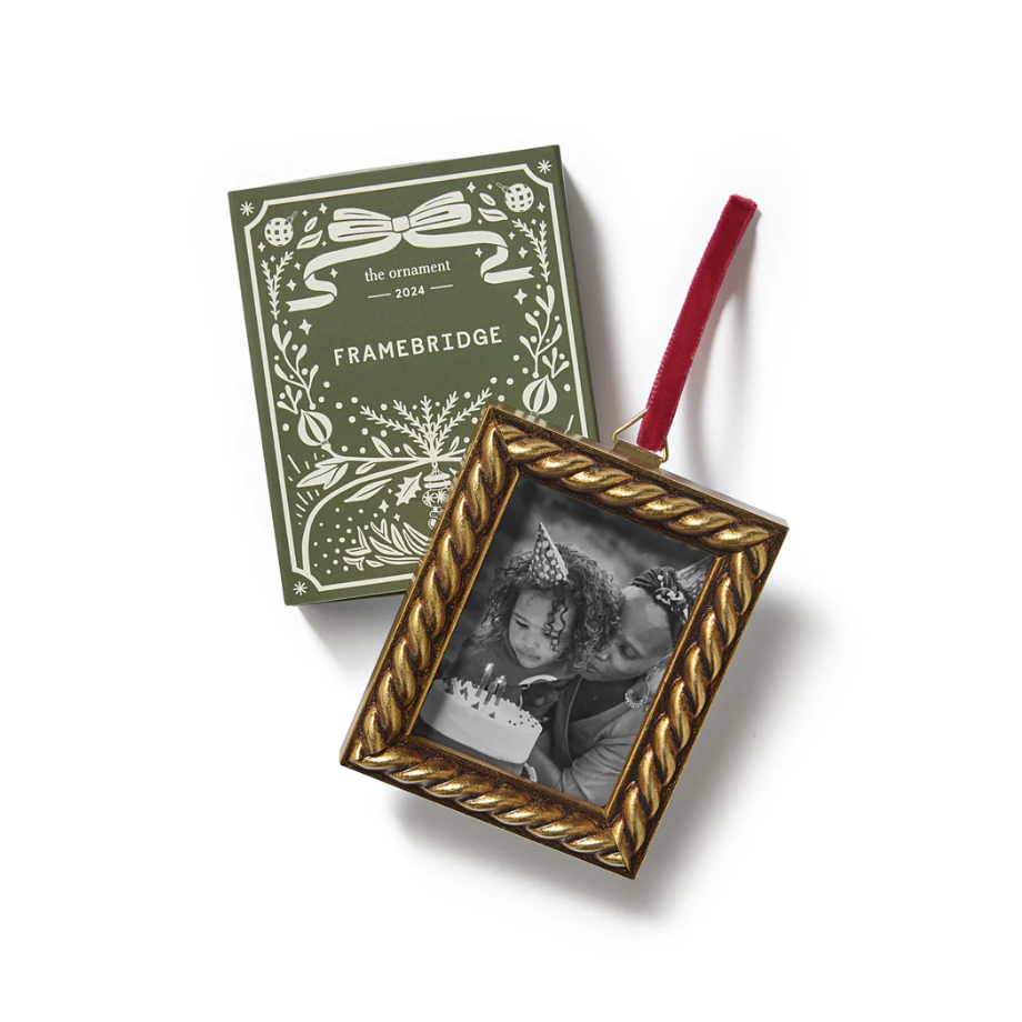 10 Sweet Photo Gift Ideas That Aren't Just Another Picture Frame