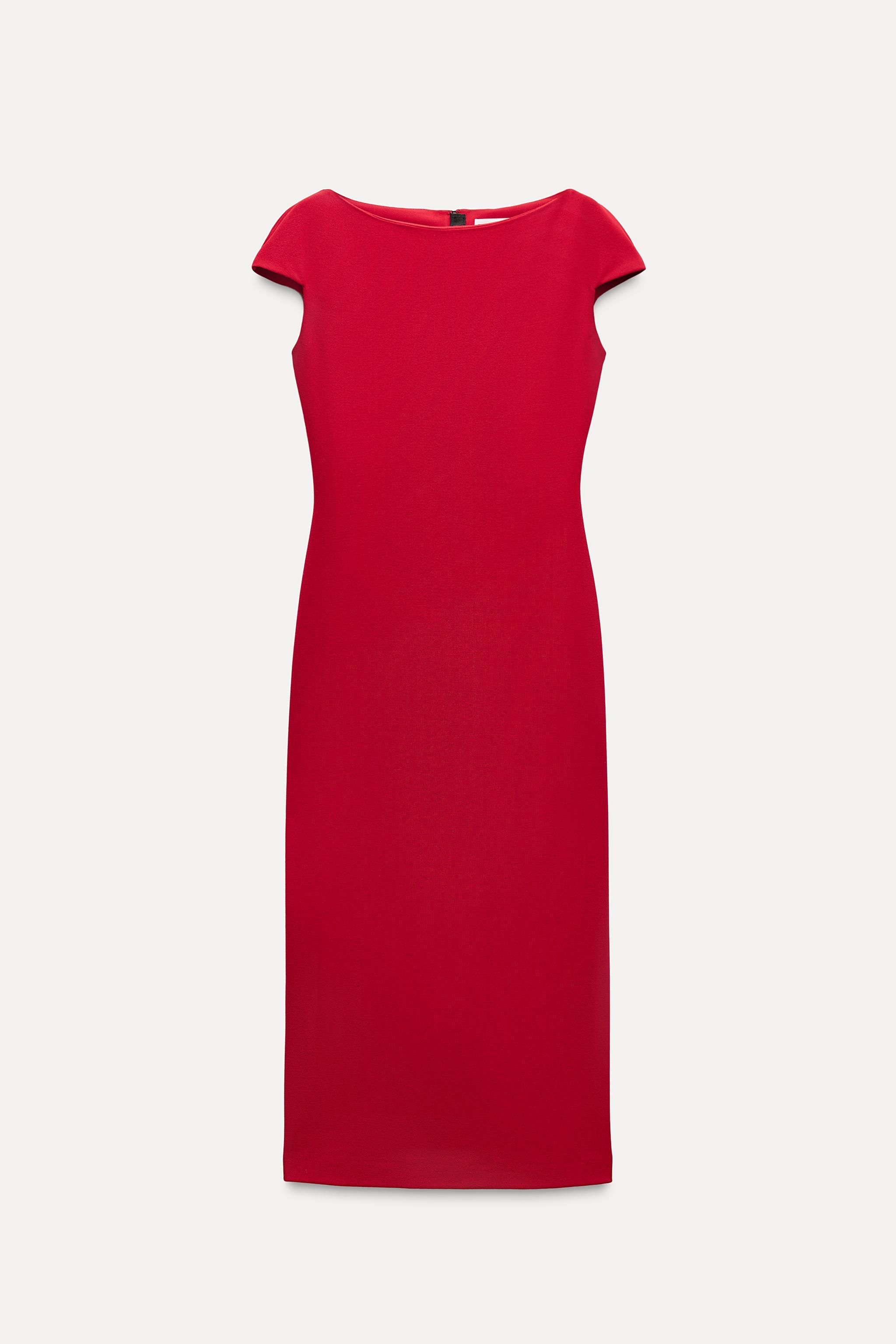 Zara tiene el vestido midi rojo más impresionante que estiliza la