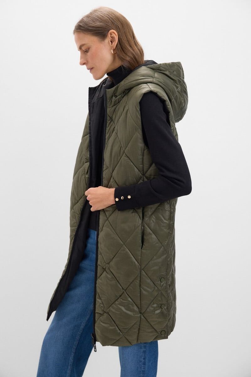 Chalecos, tres modelos de Cortefiel rebajados a mitad de precio ﻿