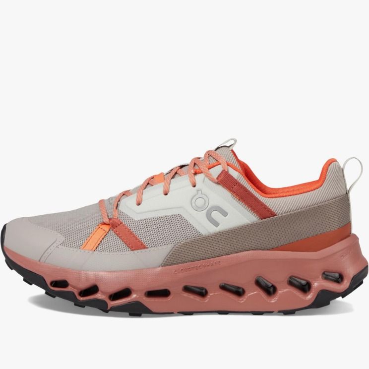 On Cloud January Sale: Save Up To 25% Off Editor-Tested Walking Shoes