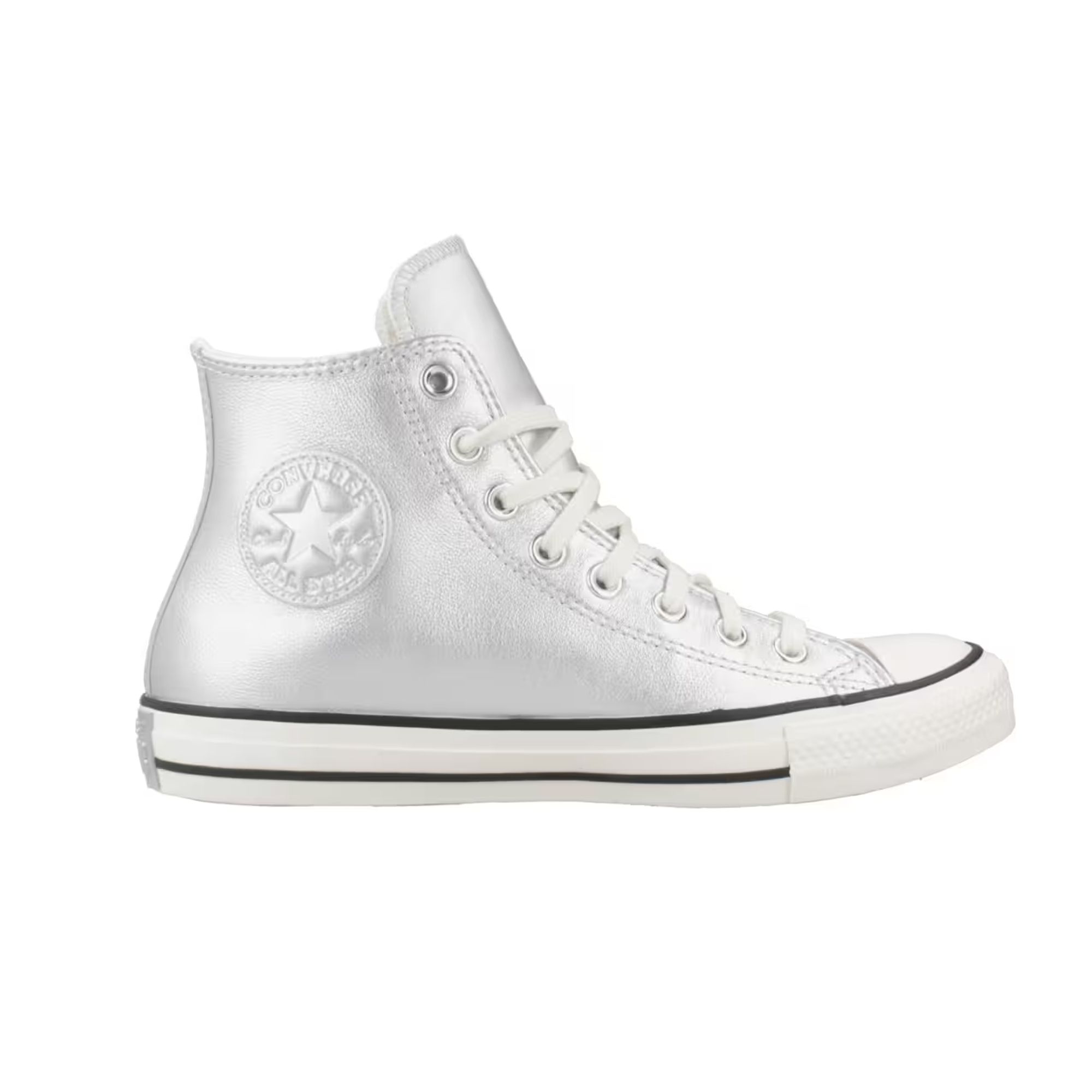 Decathlon se llena de madrileñas clásicas buscando estas Converse