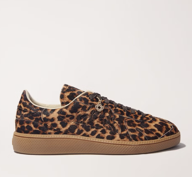 Estas 10 zapatillas deportivas de mujer estarán de moda en 2025