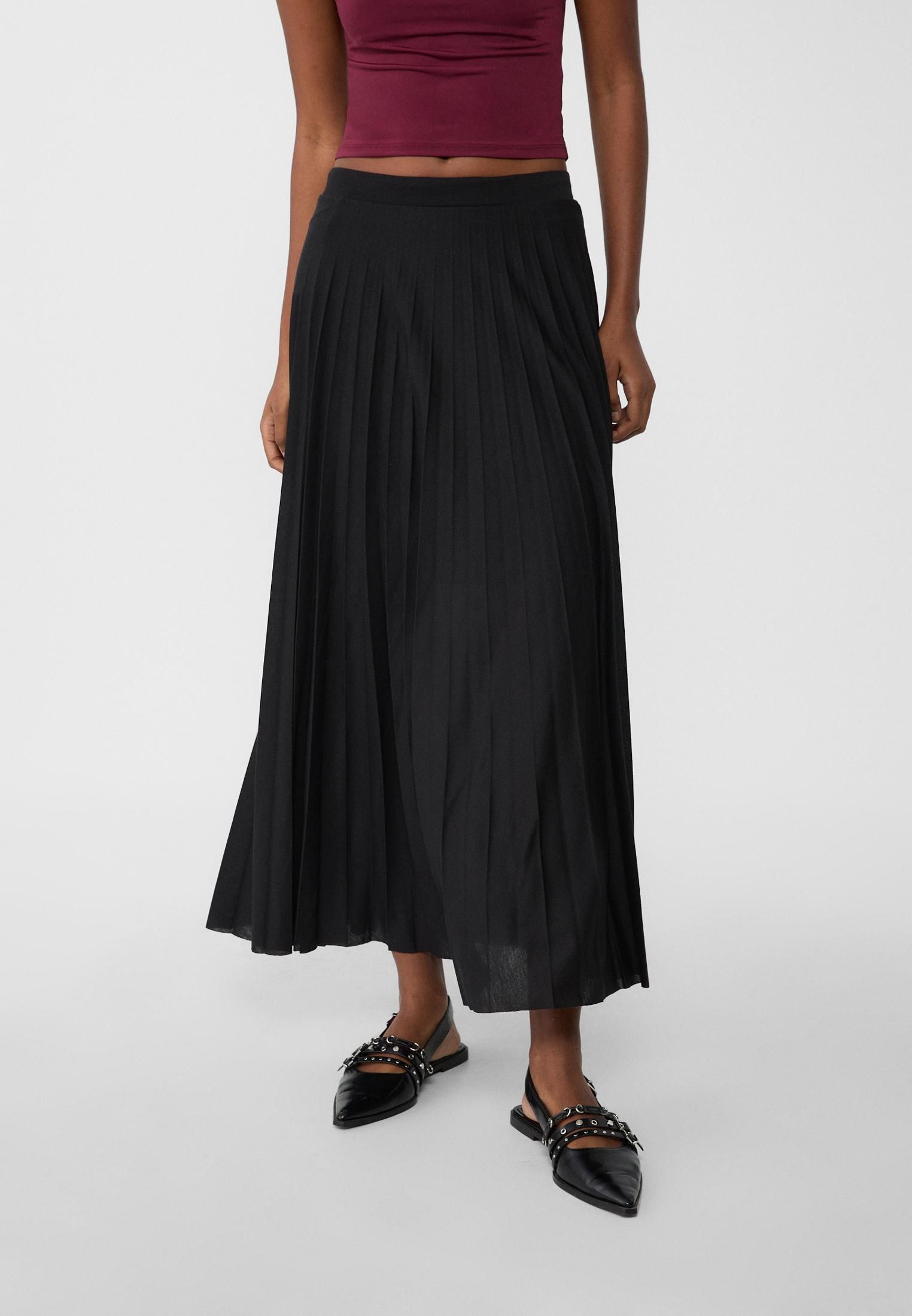 faldas largas de las rebajas de Zara, Stradivarius o Mango para