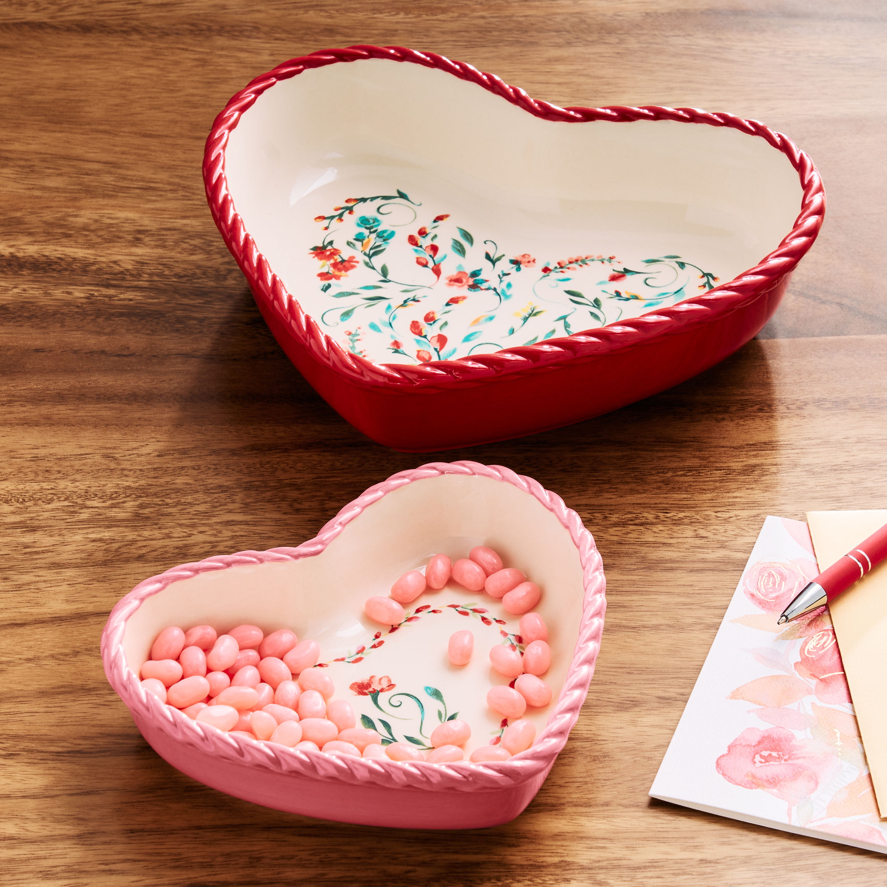 14 Heart-Shaped Valentine's Day Gifts that symbolize your love