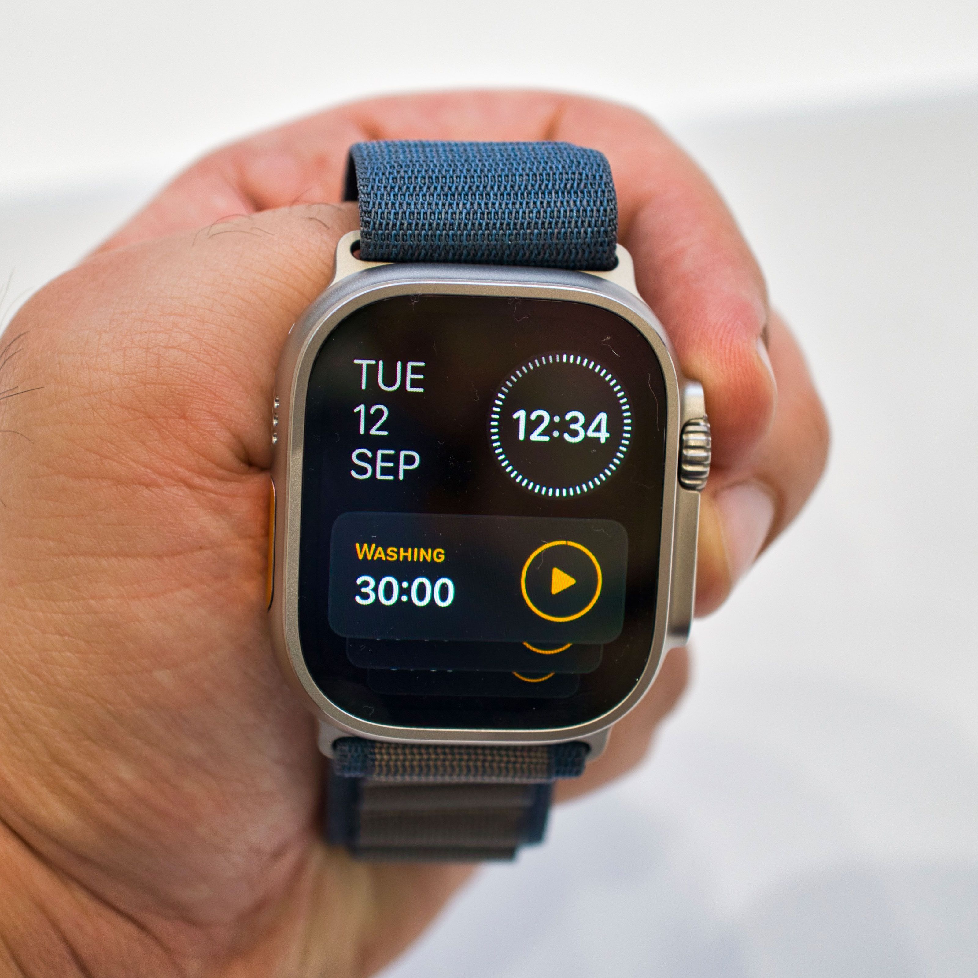 How an Apple Watch can help you hit your fitness goals in 2025