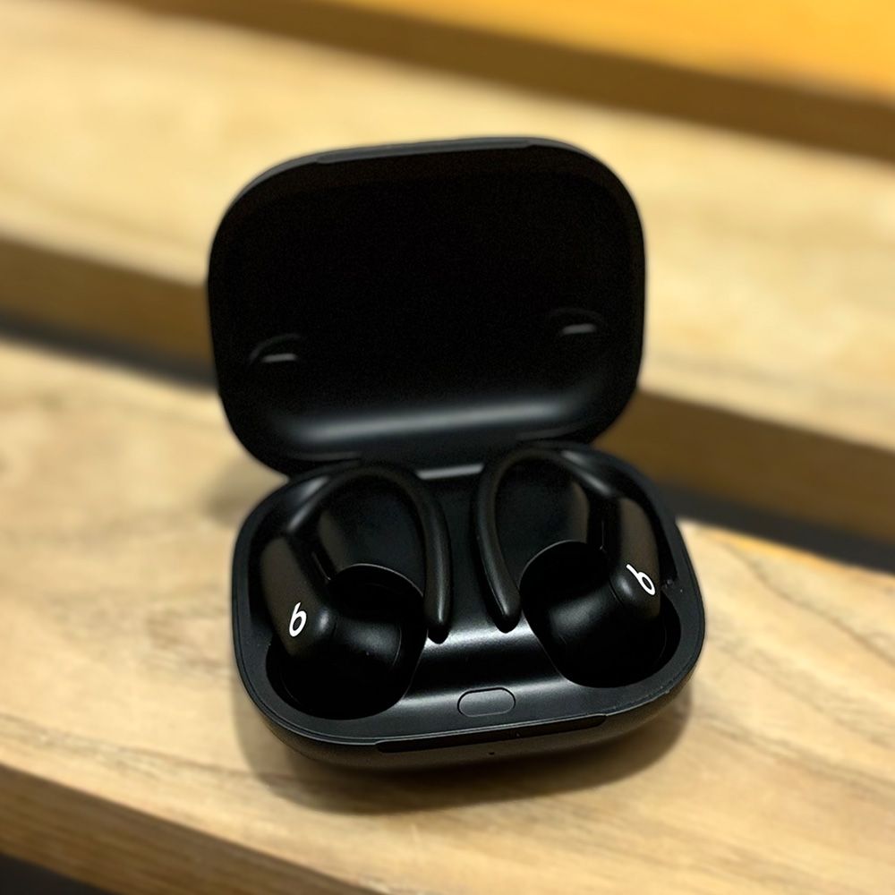 Beats Studio Powerbeats Pro Vs Bose Soundsport Wireless