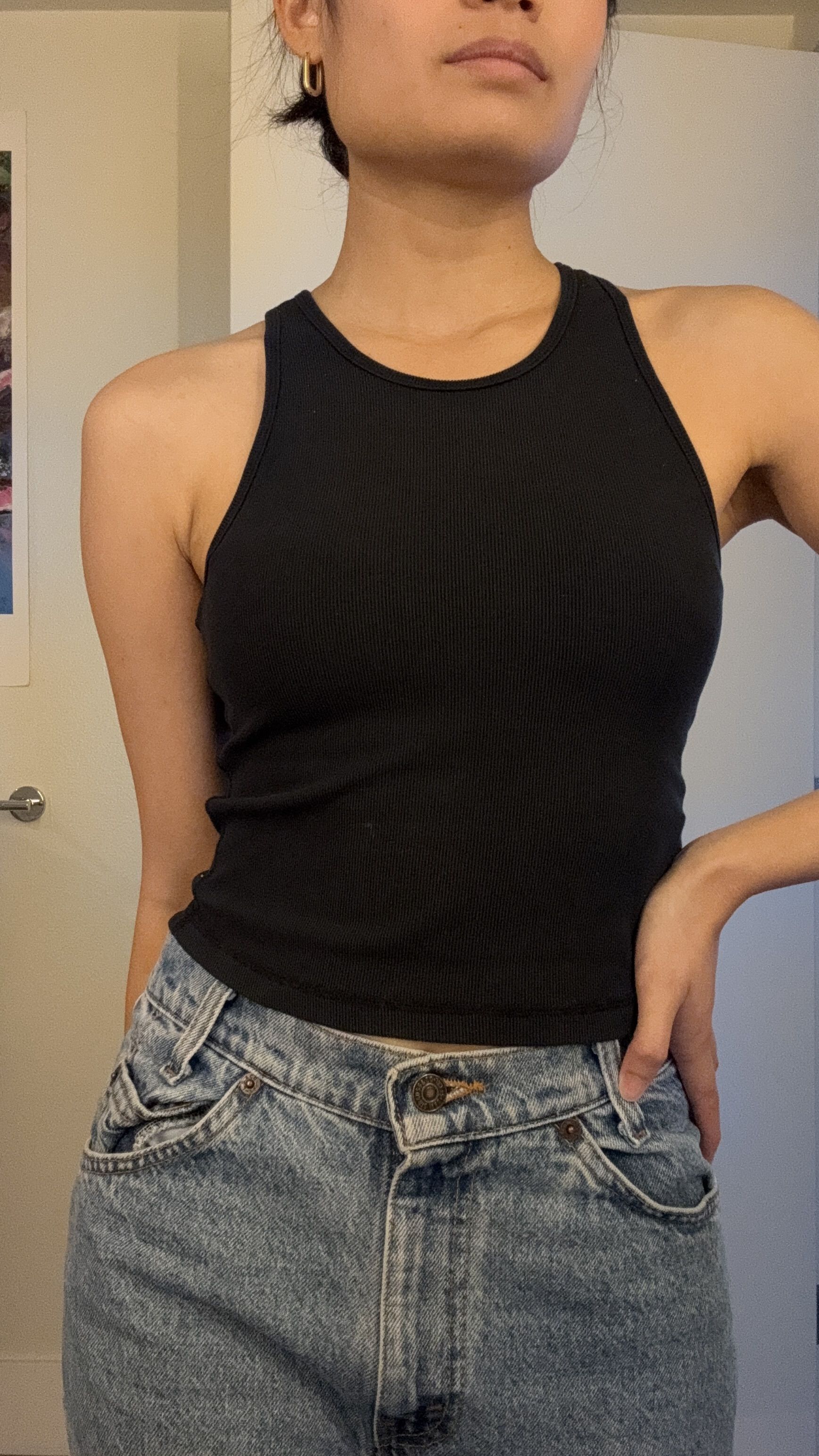 How to Wear Tank Tops Women: Stylish Outfit Ideas for Summer