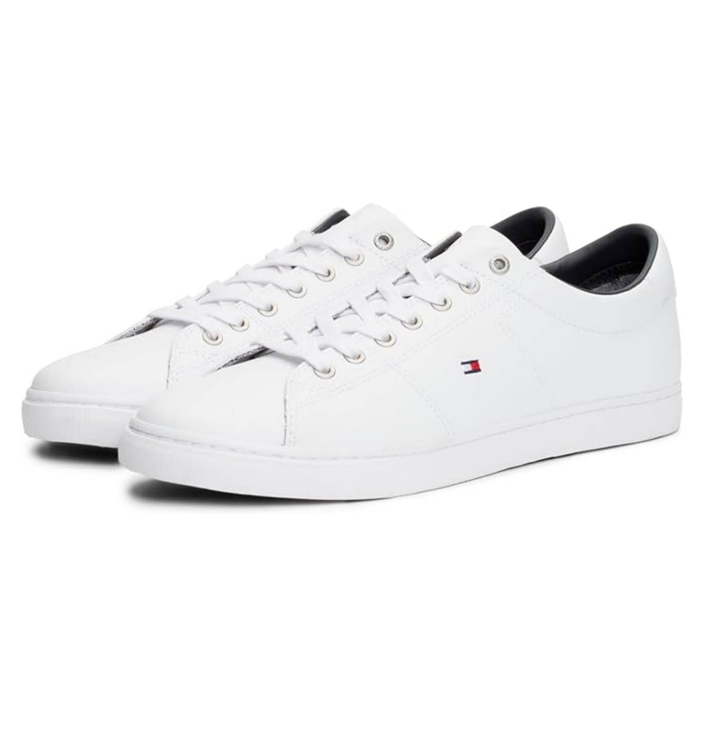 Las 12 zapatillas blancas de hombre más bonitas y cómodas