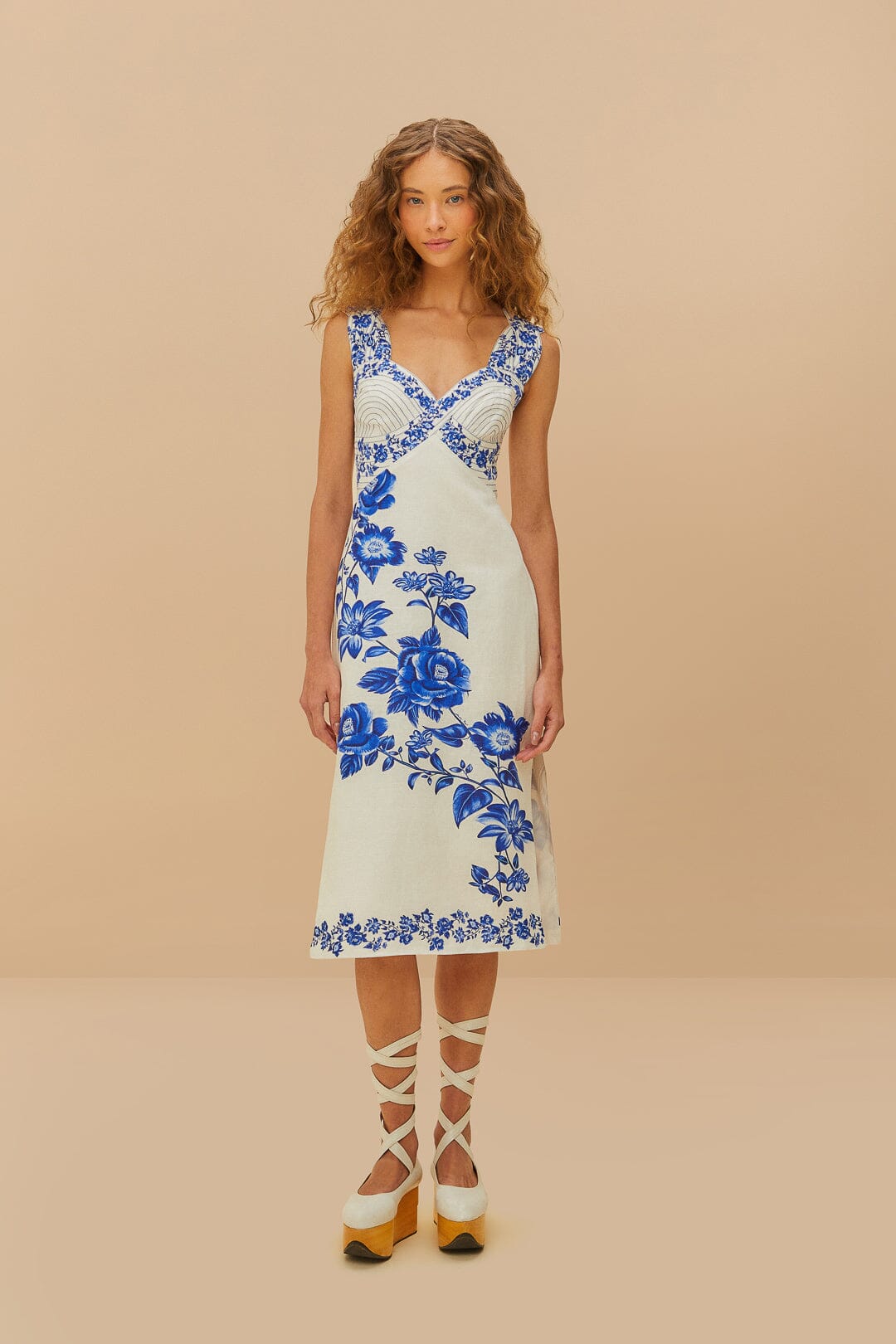 Kentucky Derby Outfits - What to Wear to the Kentucky Derby 2025