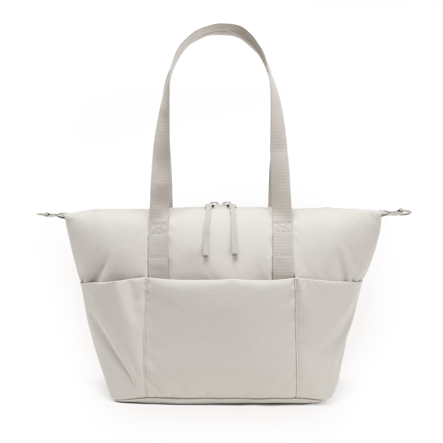 Shop the 15 Best Weekend Travel Bags for Women in 2025