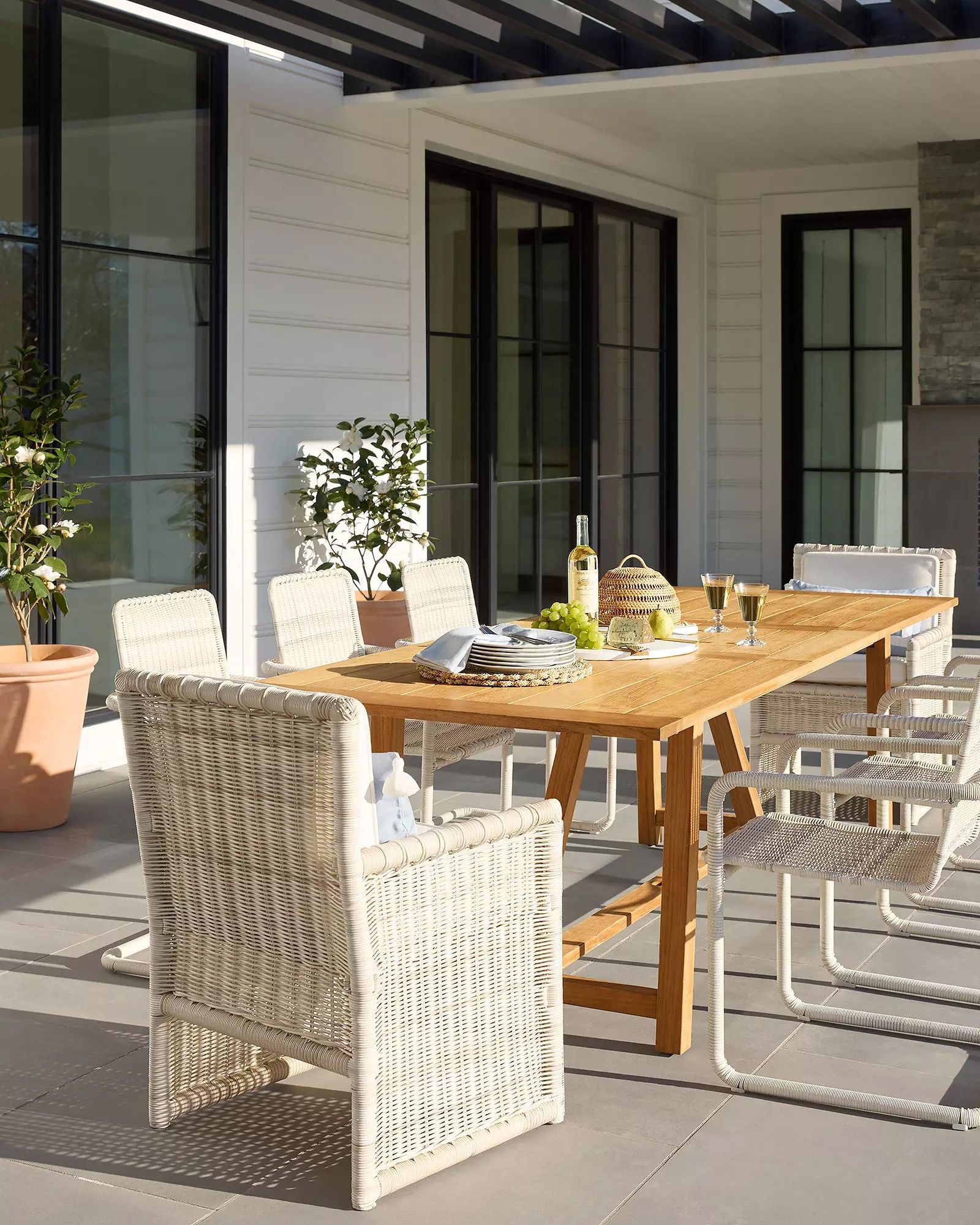 Serena Lily Outdoor Sale 2025: Save Up to 33% Off