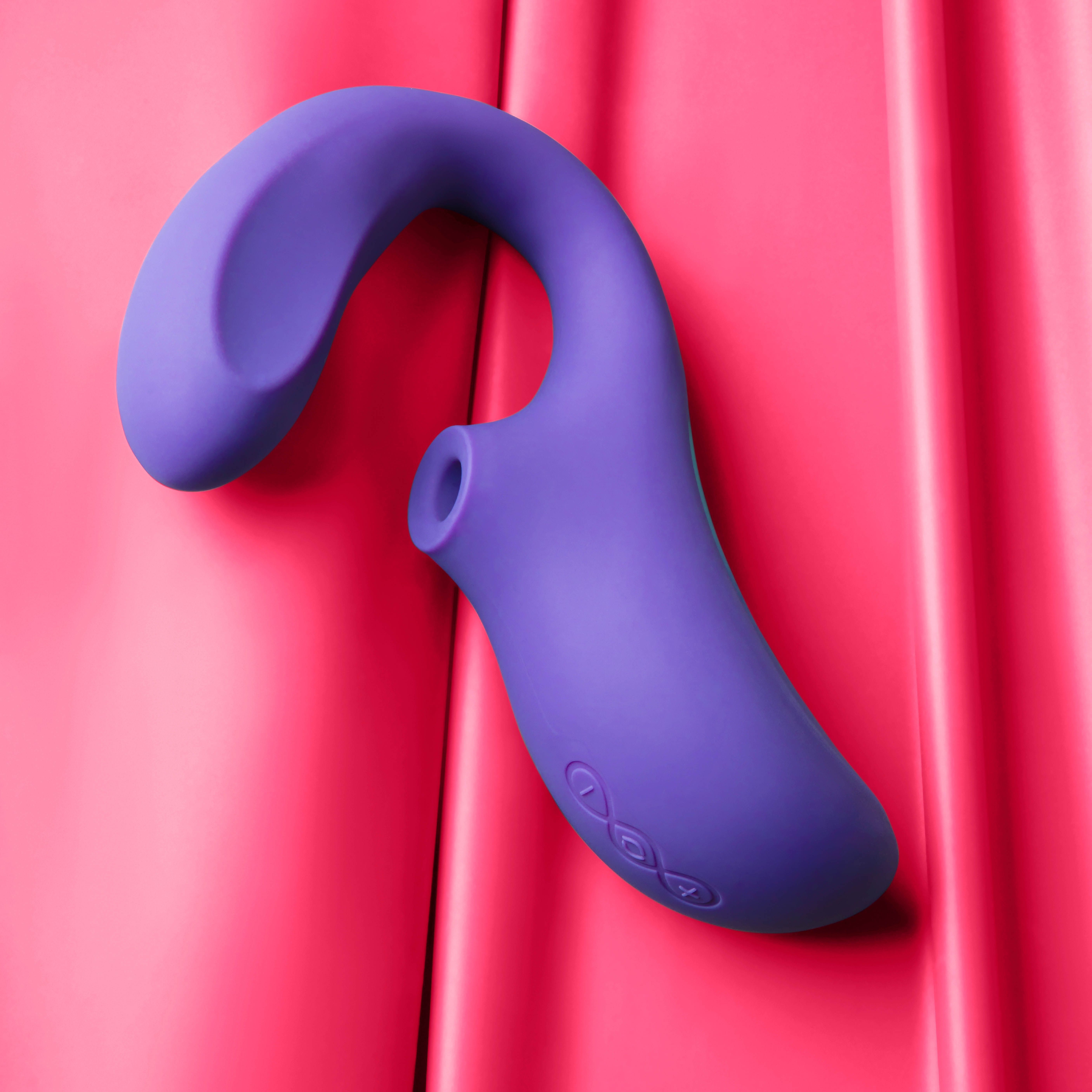 Womanizer Enhance: A sex writer's review of the suction vibrator Womanizer Enhance: A sex writer's review of the suction vibrator