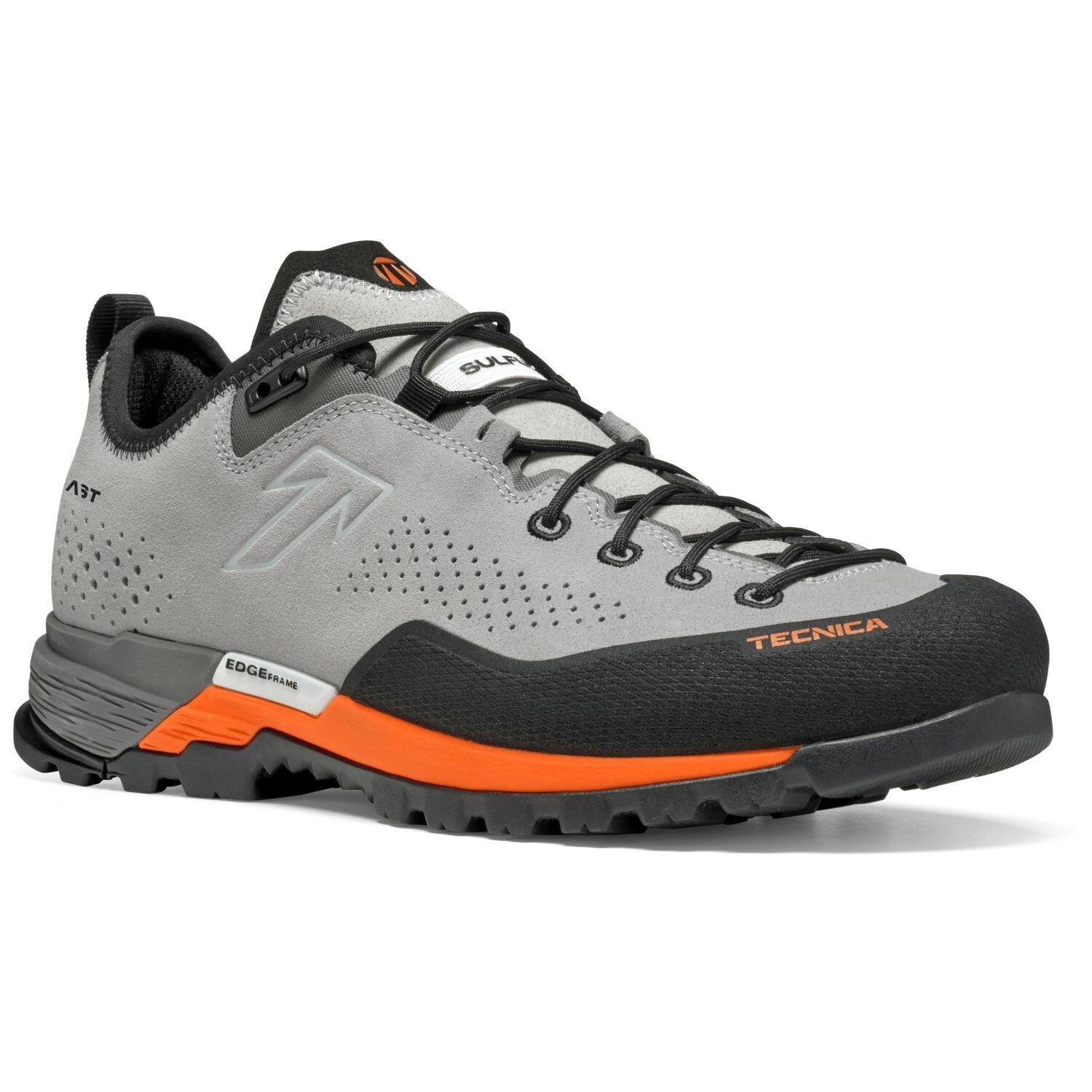 10 carpe da trekking anche per la città Men's Health