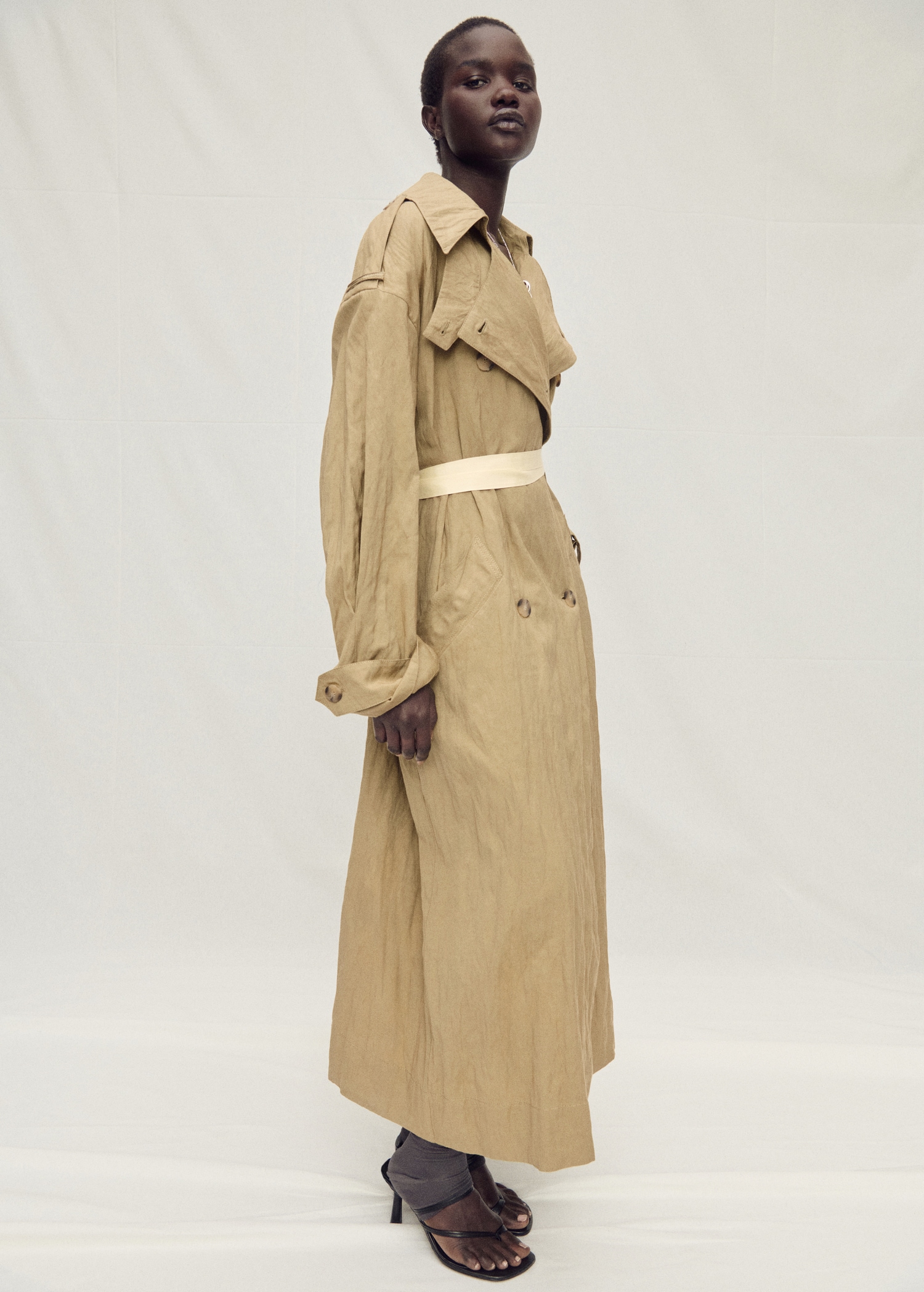 Alexa Chung's Trench Coat Is A High Street Hero - Here's Where To