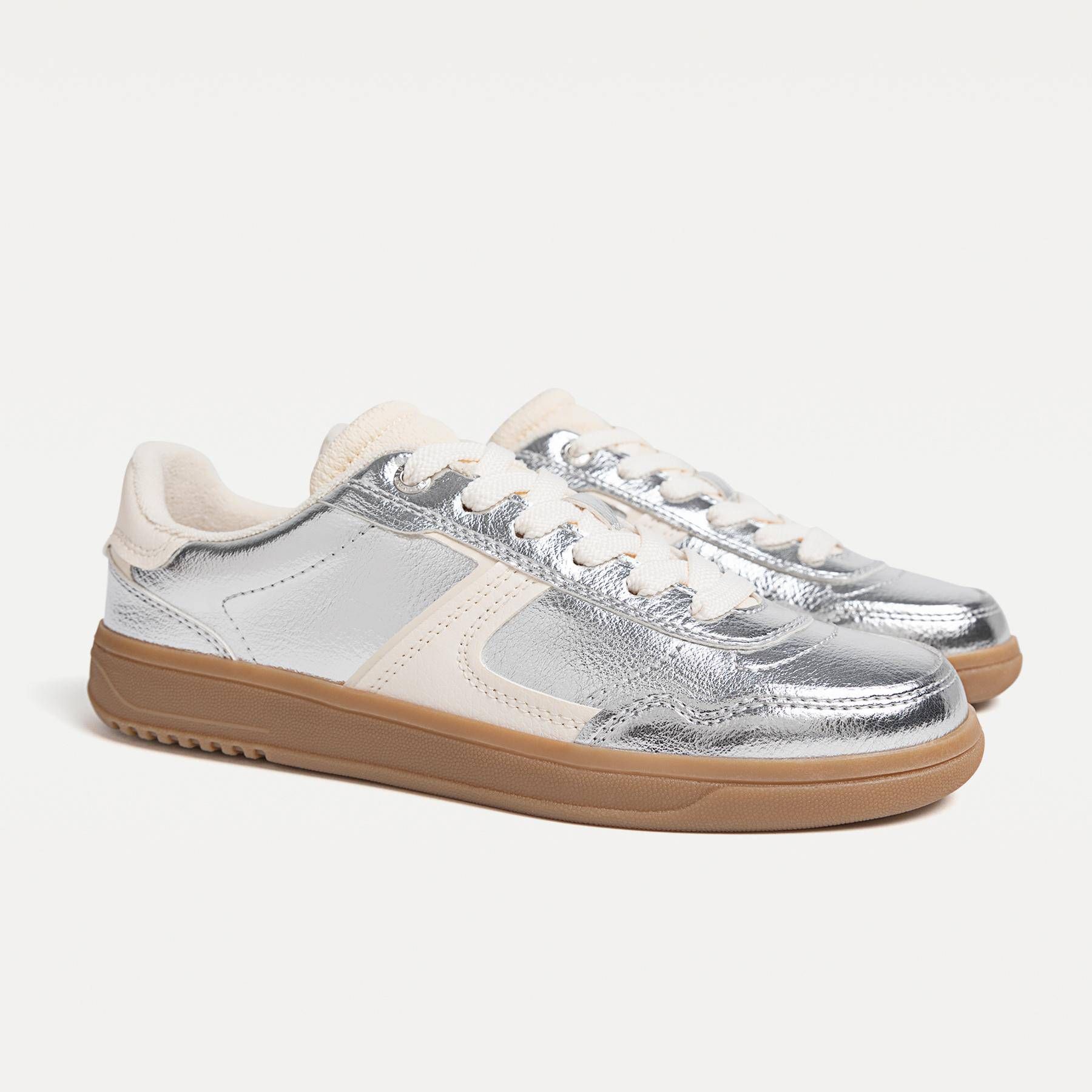 20 zapatillas ligeras y finas para llevar sin parar este verano