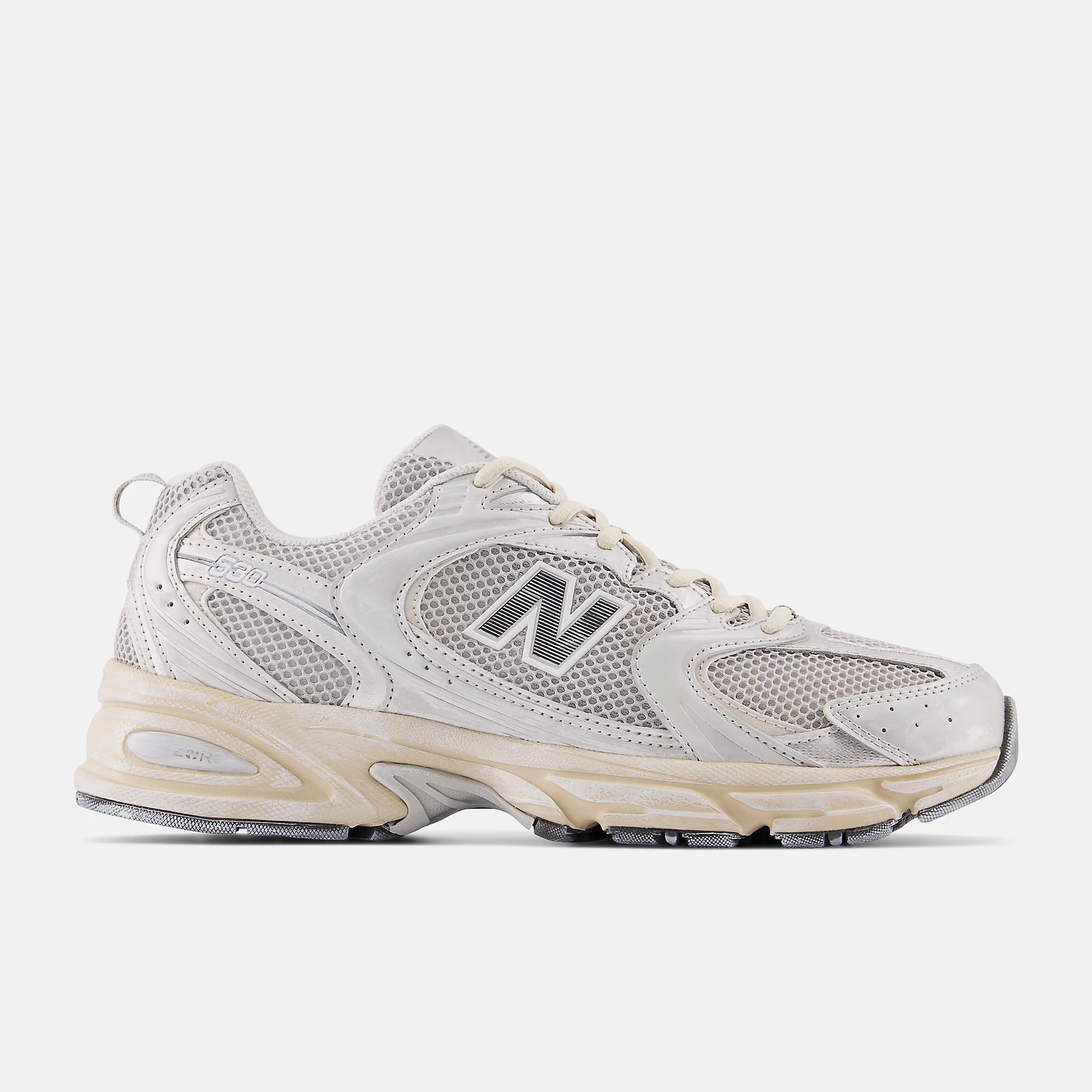 Sneaker New Balance uomo: i modelli dell'estate 2025 in sconto
