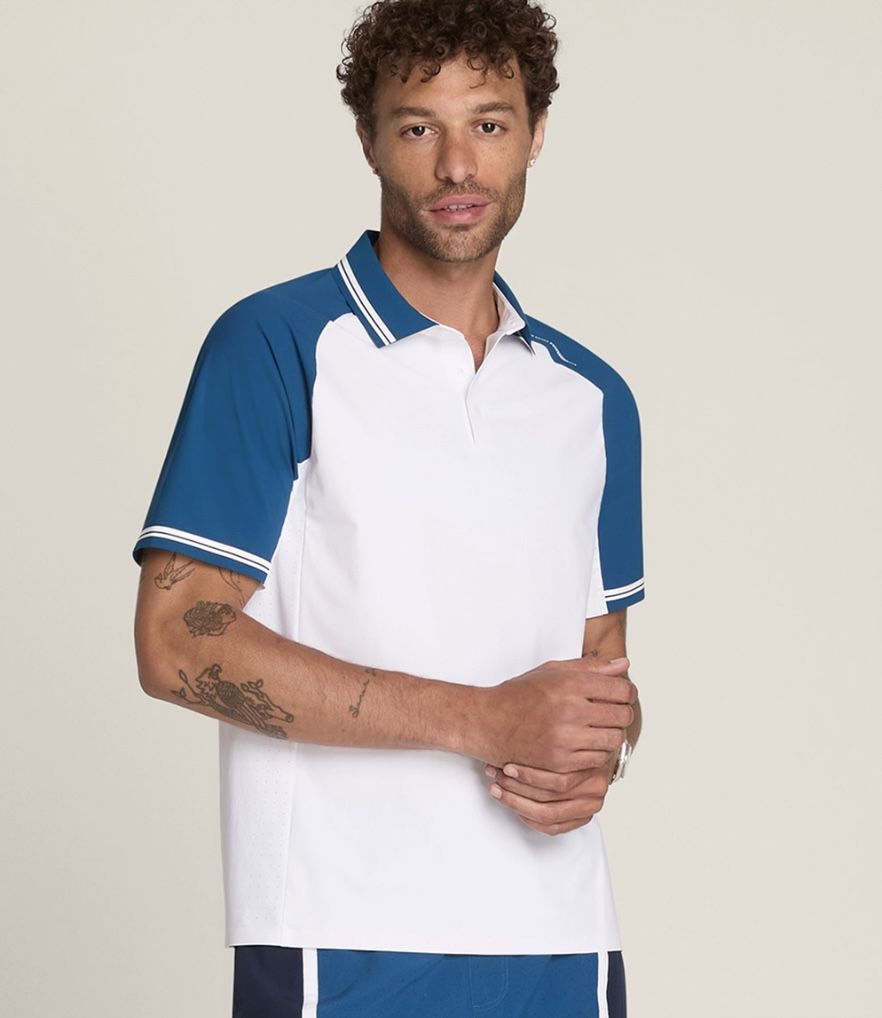 Las mejores prendas de hombre para jugar al pádel