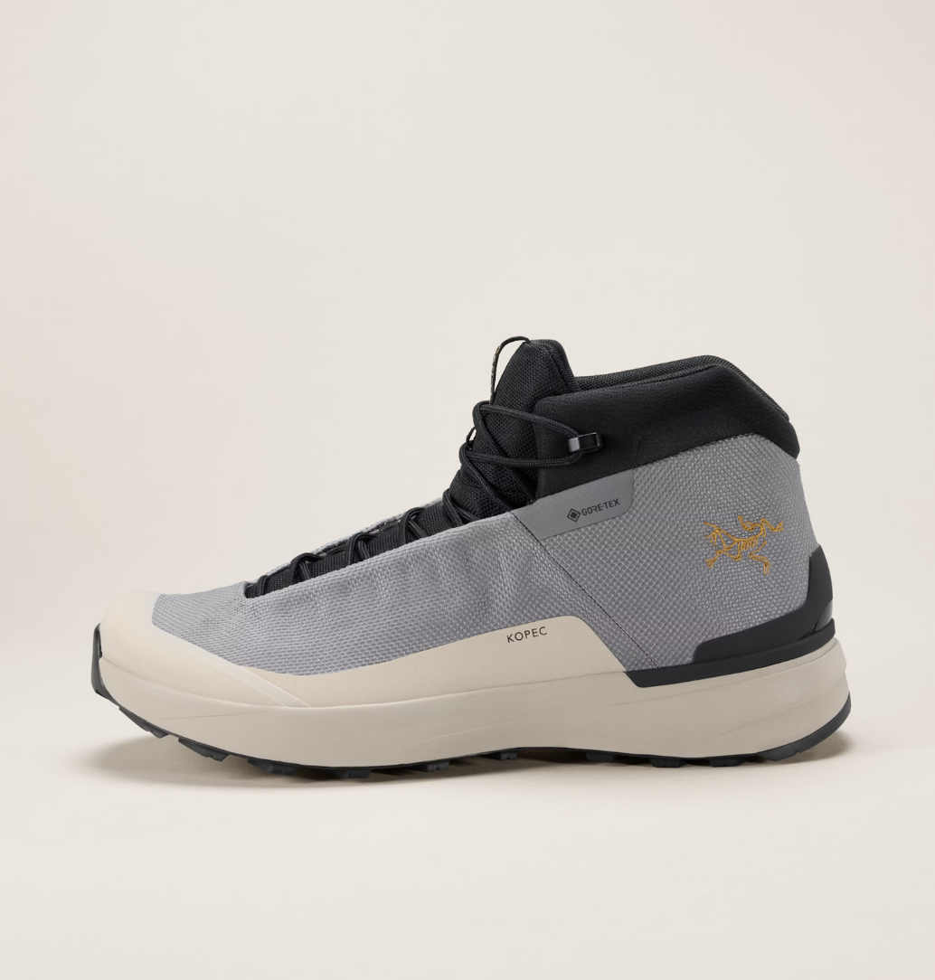 Best Lightweight Hiking Shoes 2025