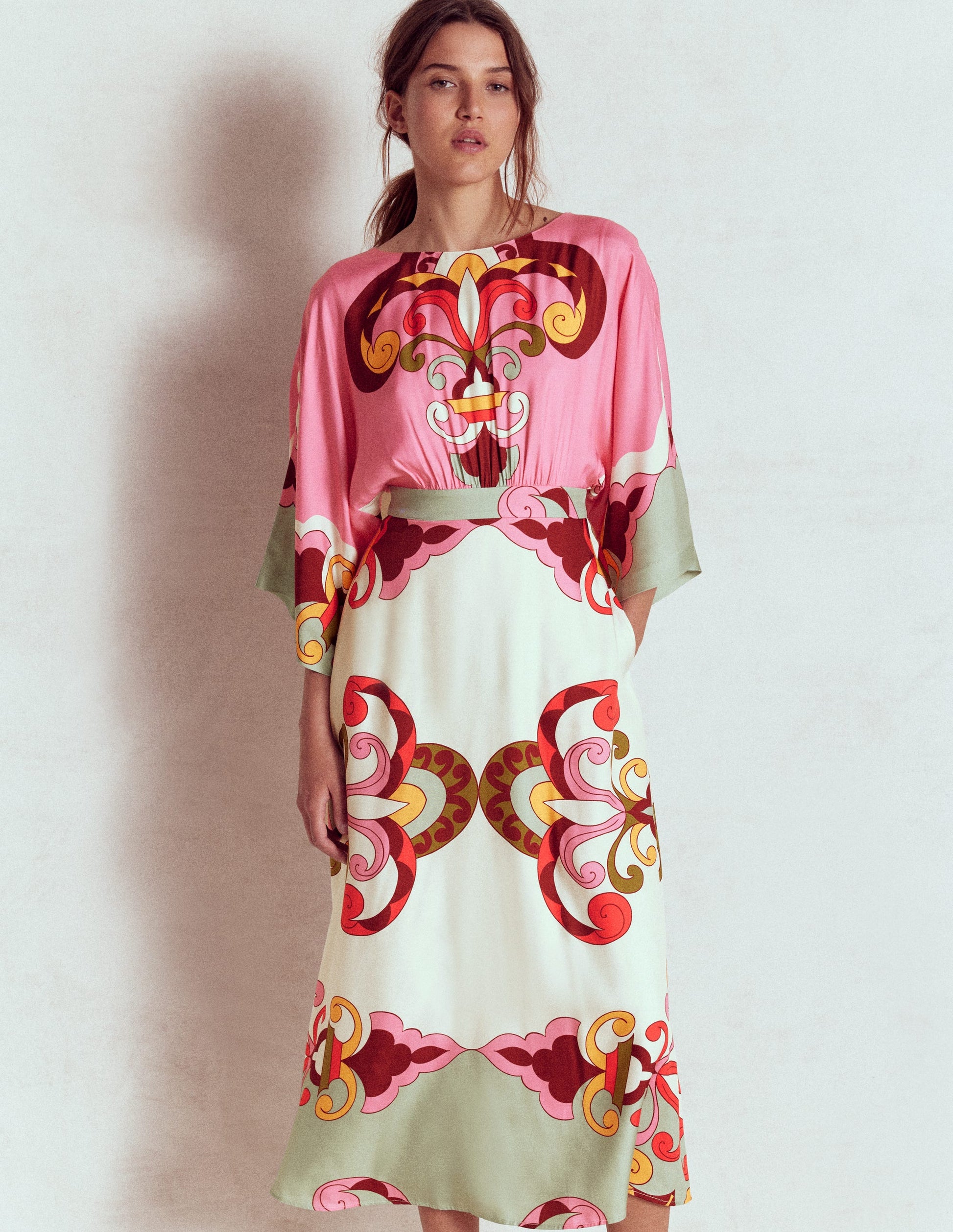 14 Best Cocktail Dresses for Older Women in 2025