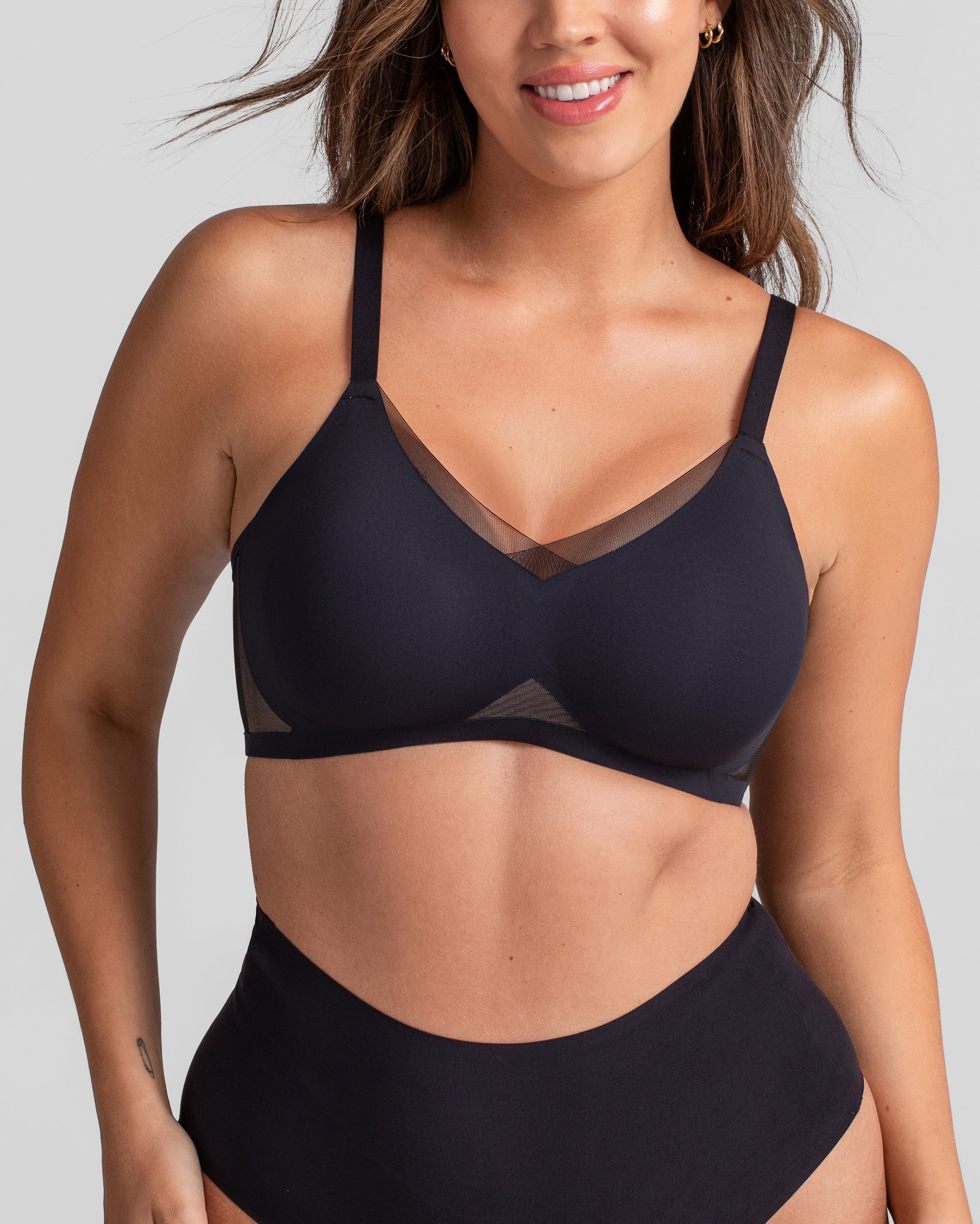 Honeylove CrossOver Bra Review: An Editor's Honest Thoughts
