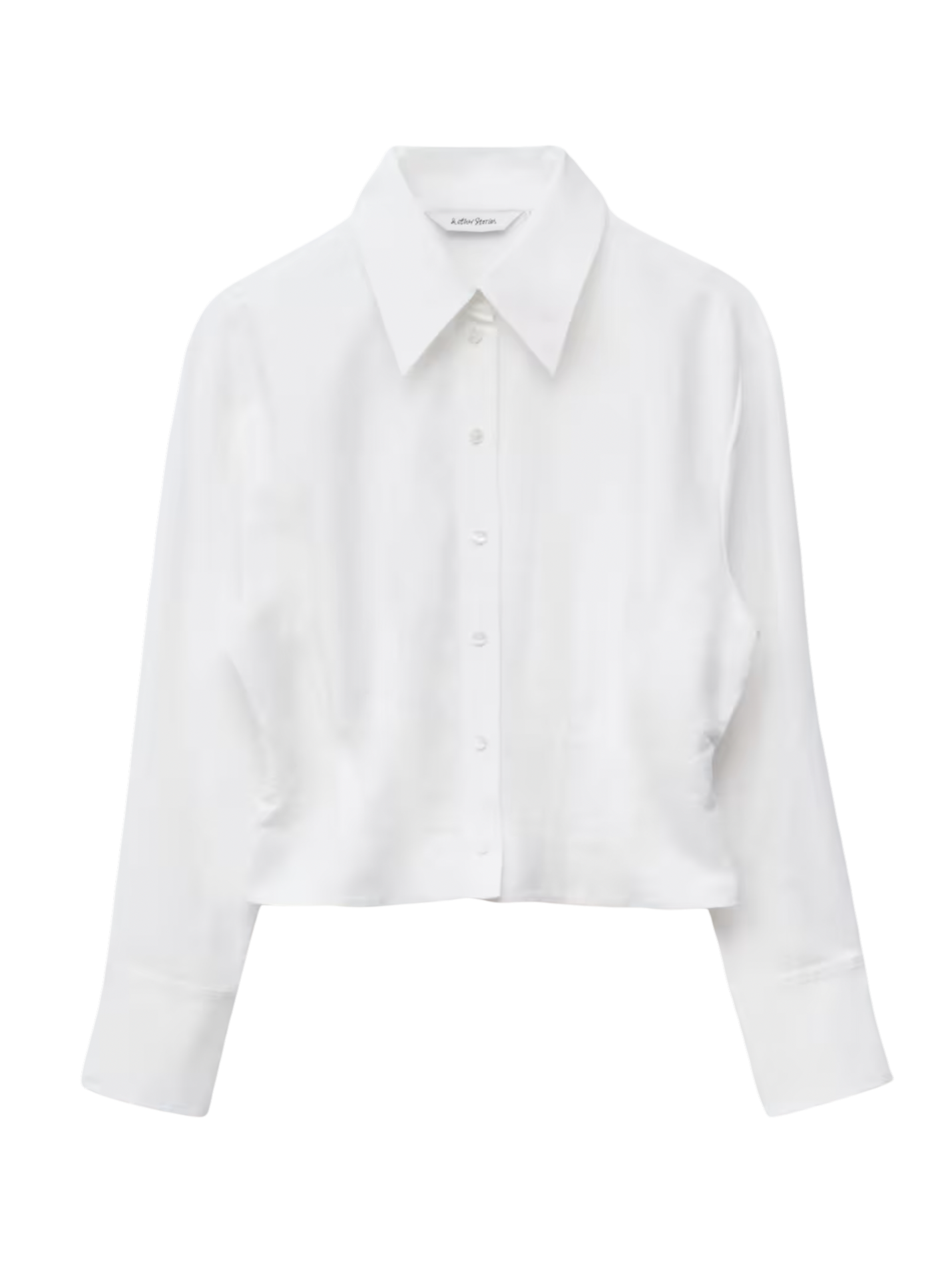 Moda estate 2025: come abbinare la camicia bianca