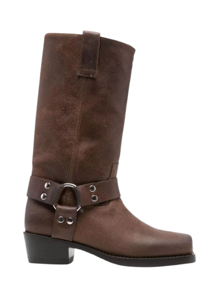 How to Wear the Distressed Boot Trend for Fall 2025