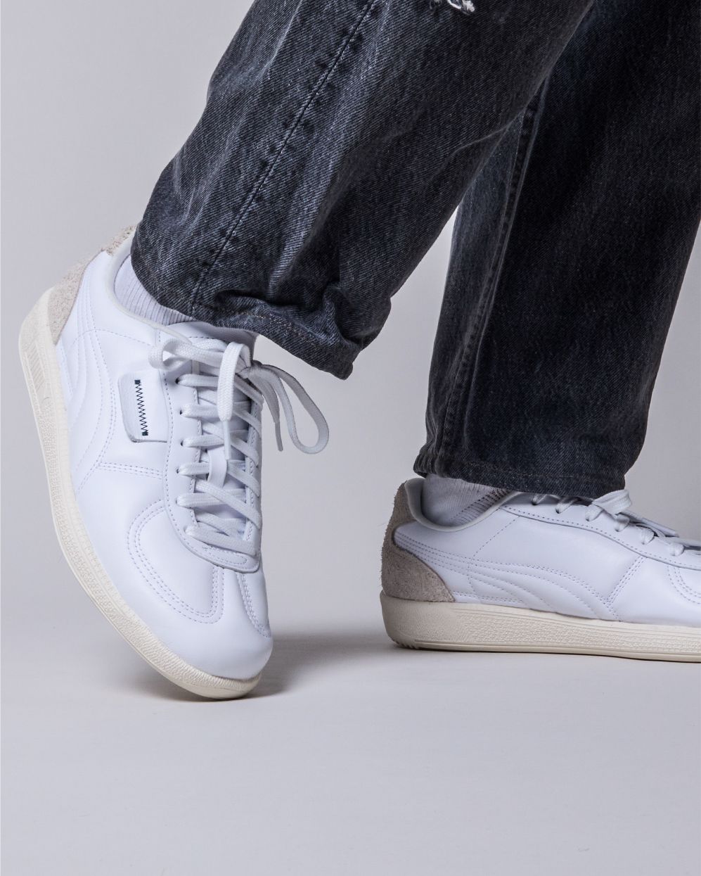 Denim Best Sneakers To Wear 10 Best White Sneakers For Men To Wear